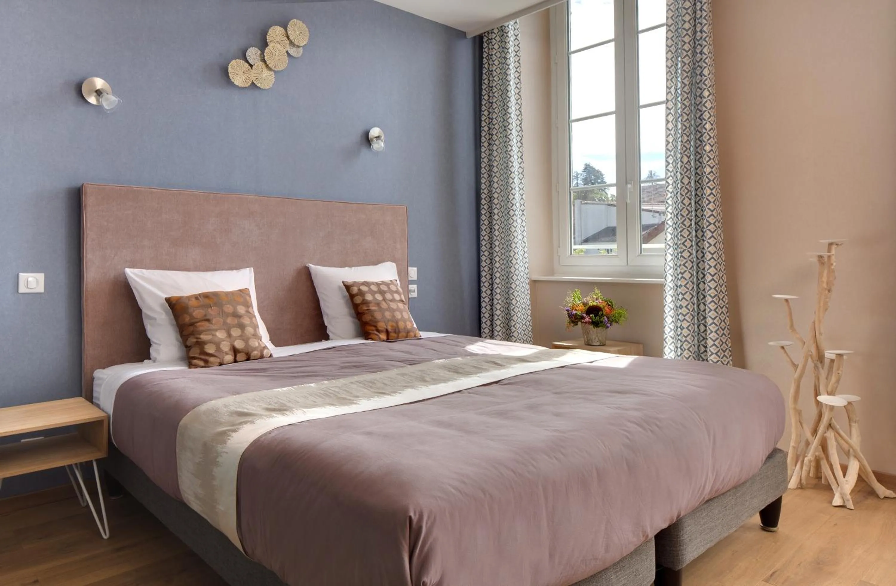 Bedroom, Bed in Hôtel de France