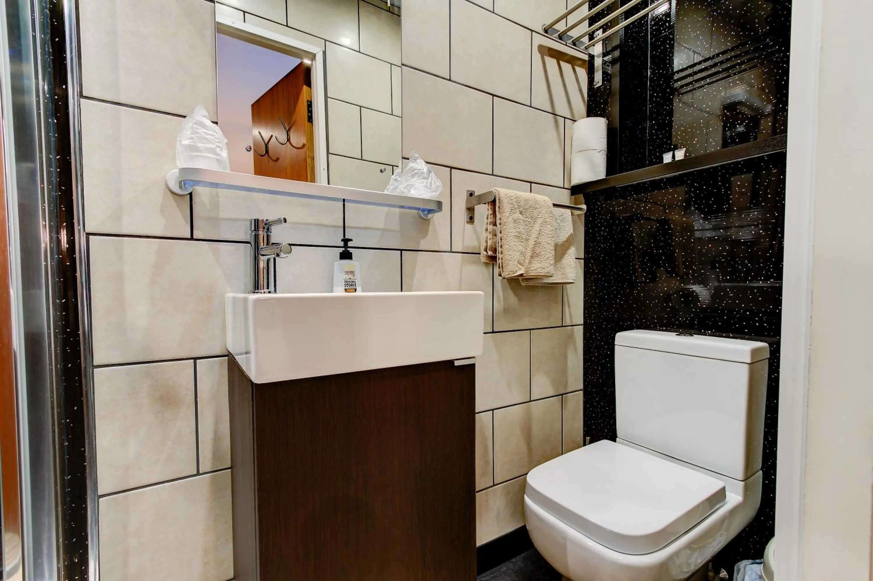 Bathroom in The Craimar