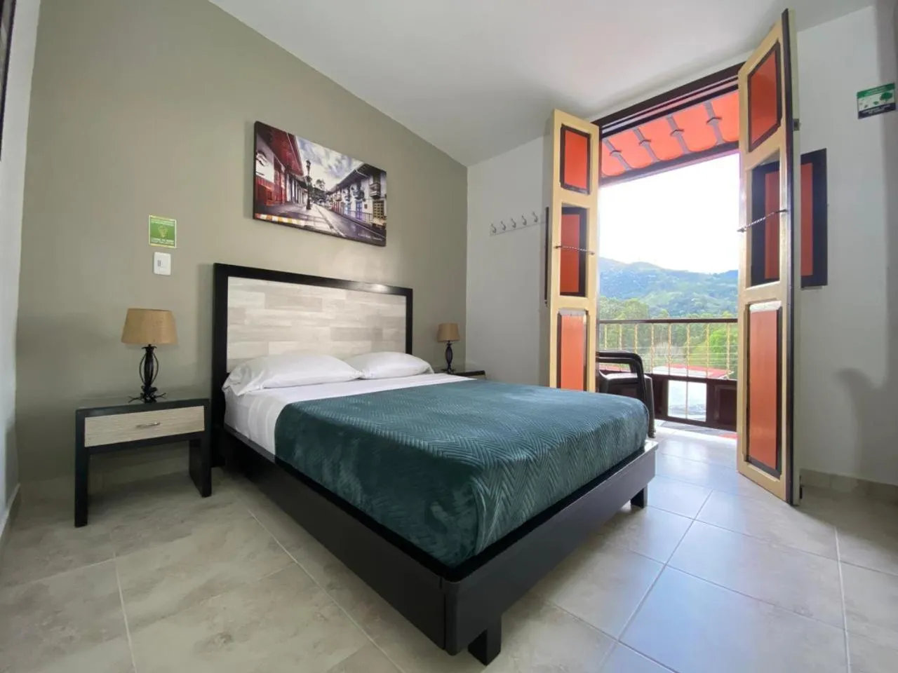 Photo of the whole room, Bed in Casa Borbon