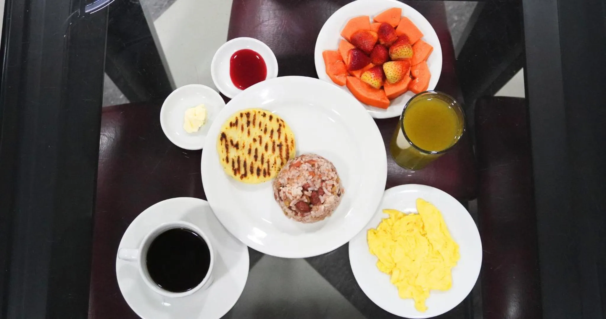 Breakfast in Hotel Expo Hotel Ferial