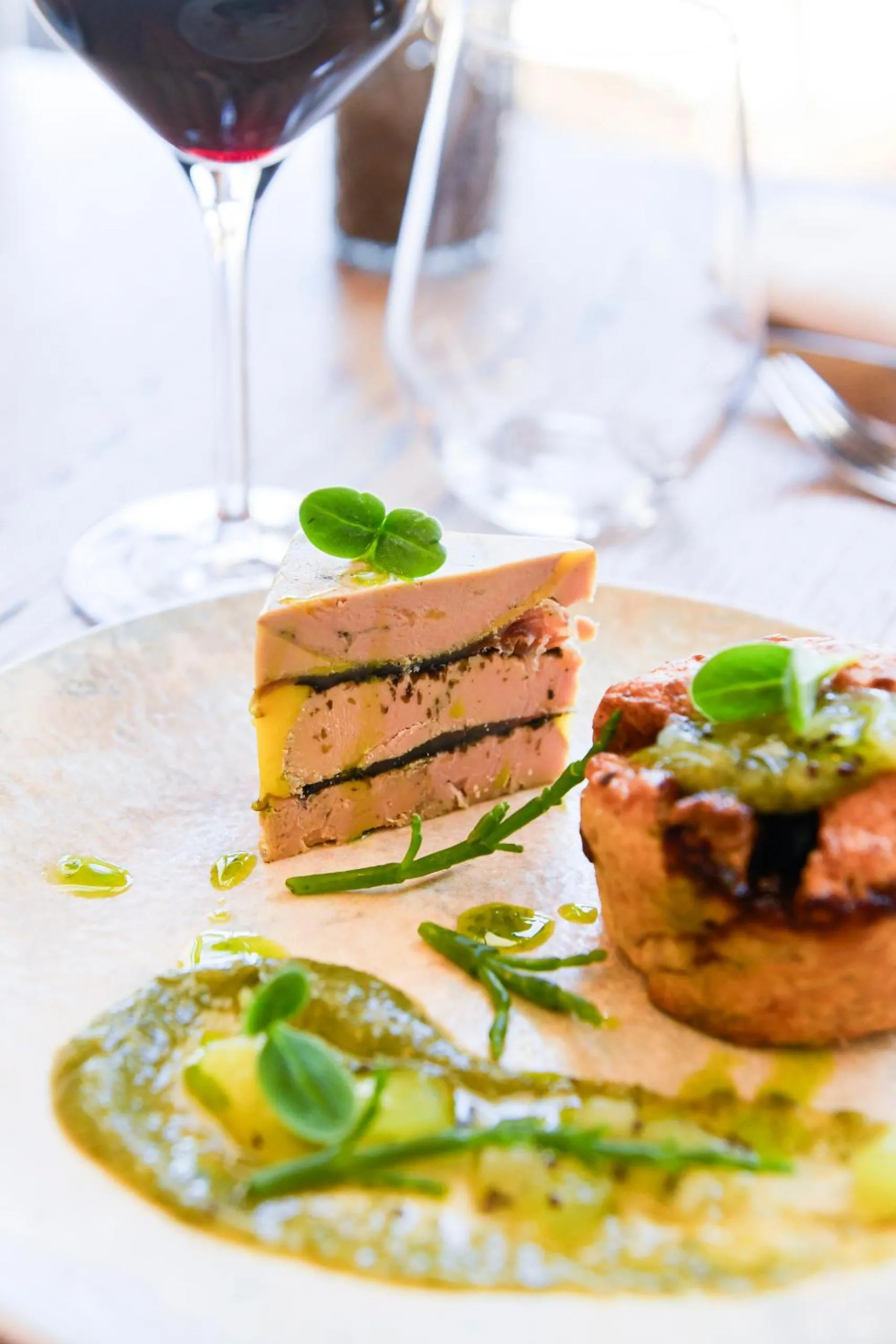 Restaurant/places to eat in Domaine Les Clayères