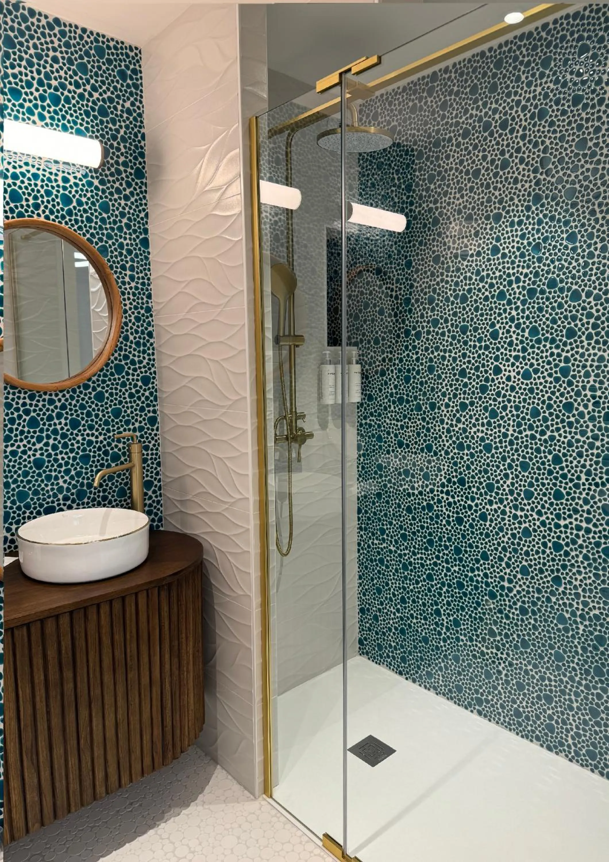 Shower in Domaine Les Clayères