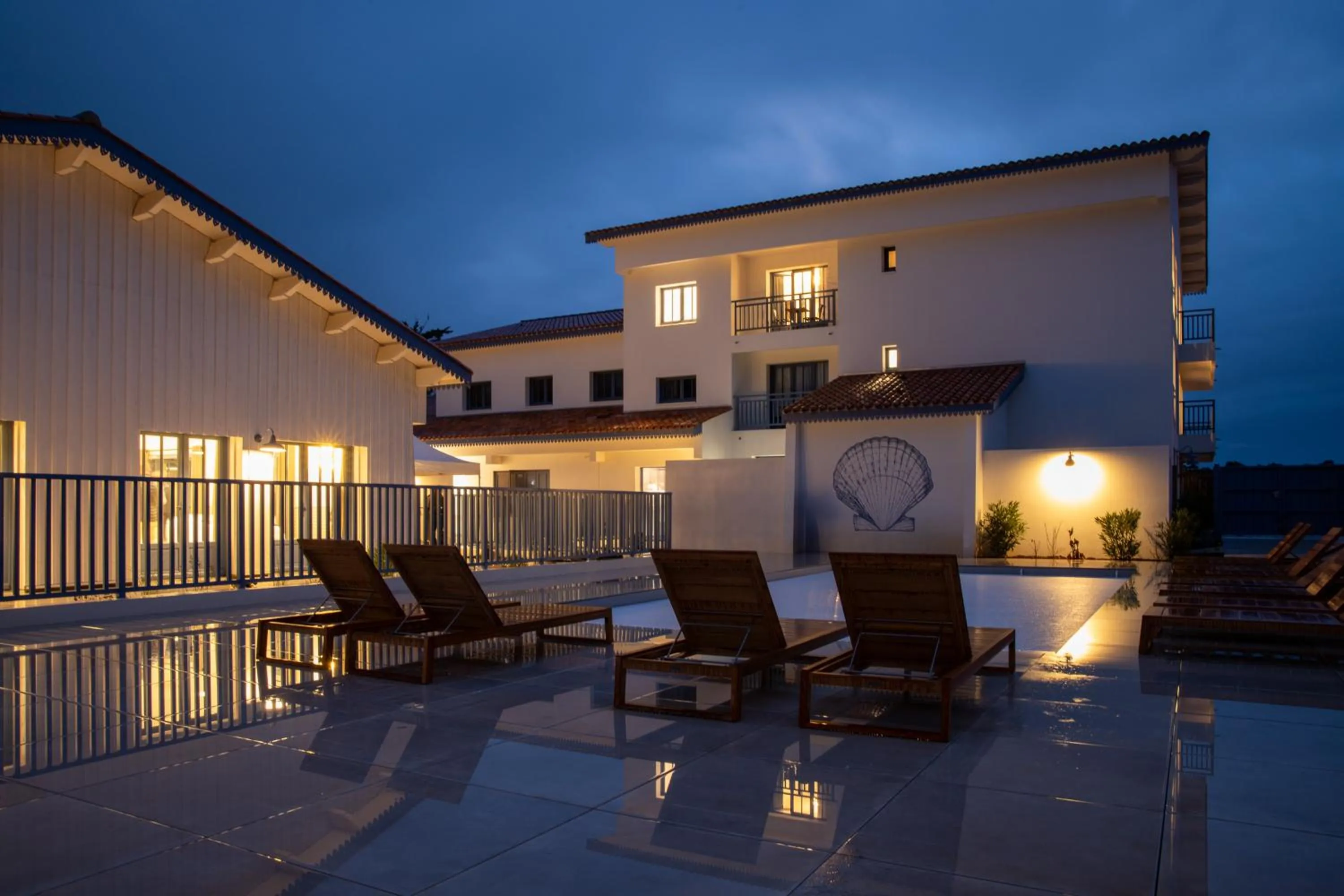 Property building in Domaine Les Clayères