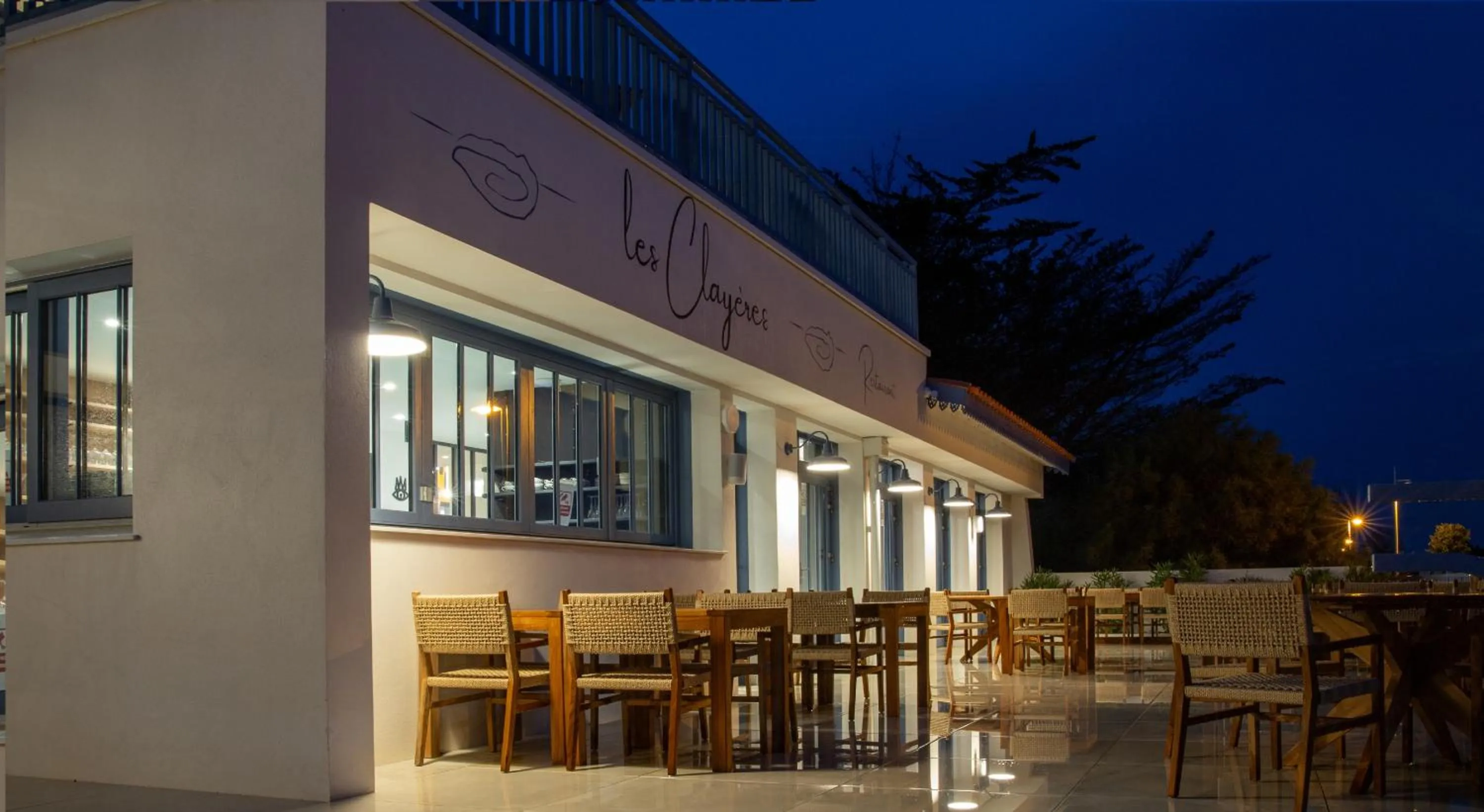 Restaurant/places to eat in Domaine Les Clayères