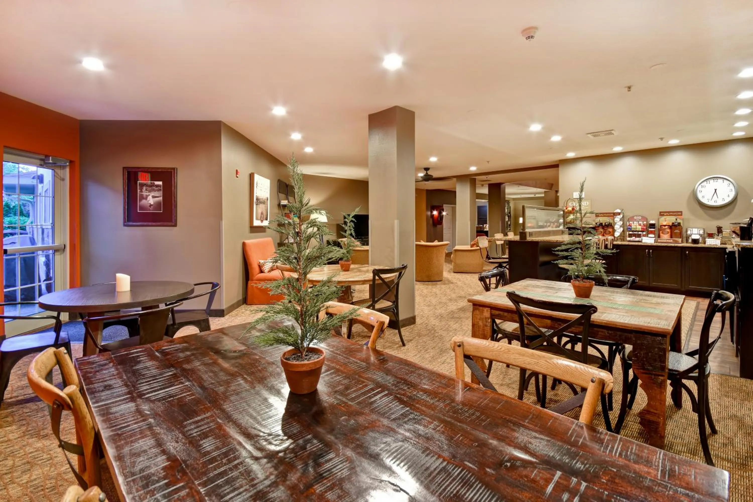 Area and facilities in GrandStay Hotel & Suites La Crosse