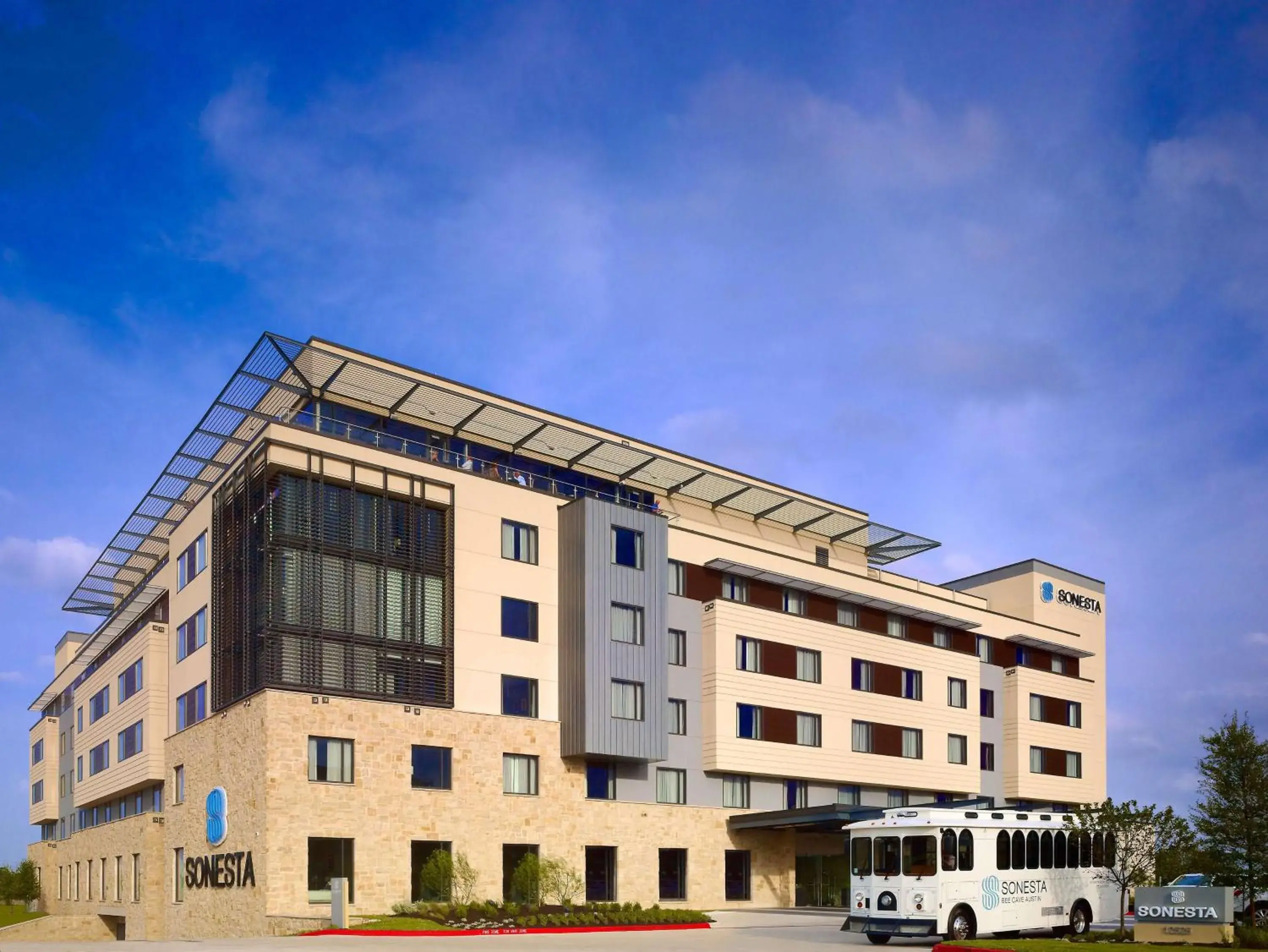 Property building in Sonesta Bee Cave Austin Hill Country Property building in Sonesta Bee Cave Austin Hill Country