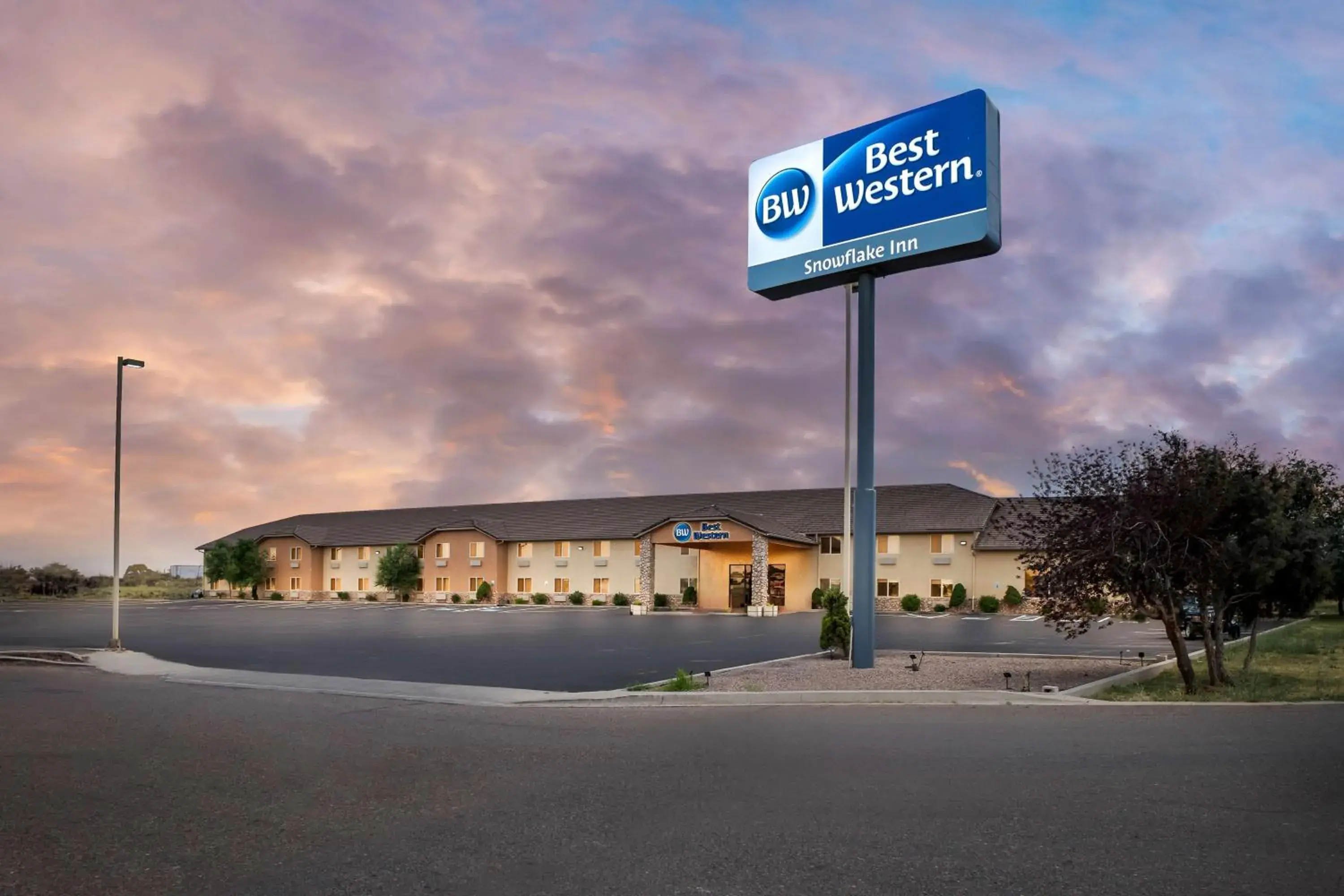 Property building in Best Western Snowflake Inn Property building in Best Western Snowflake Inn