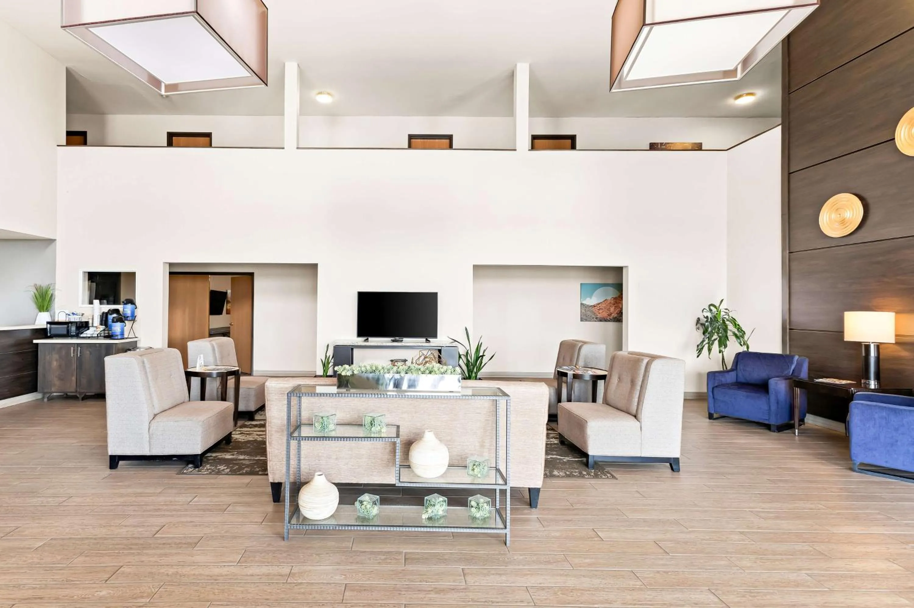 Lobby or reception in Best Western Snowflake Inn