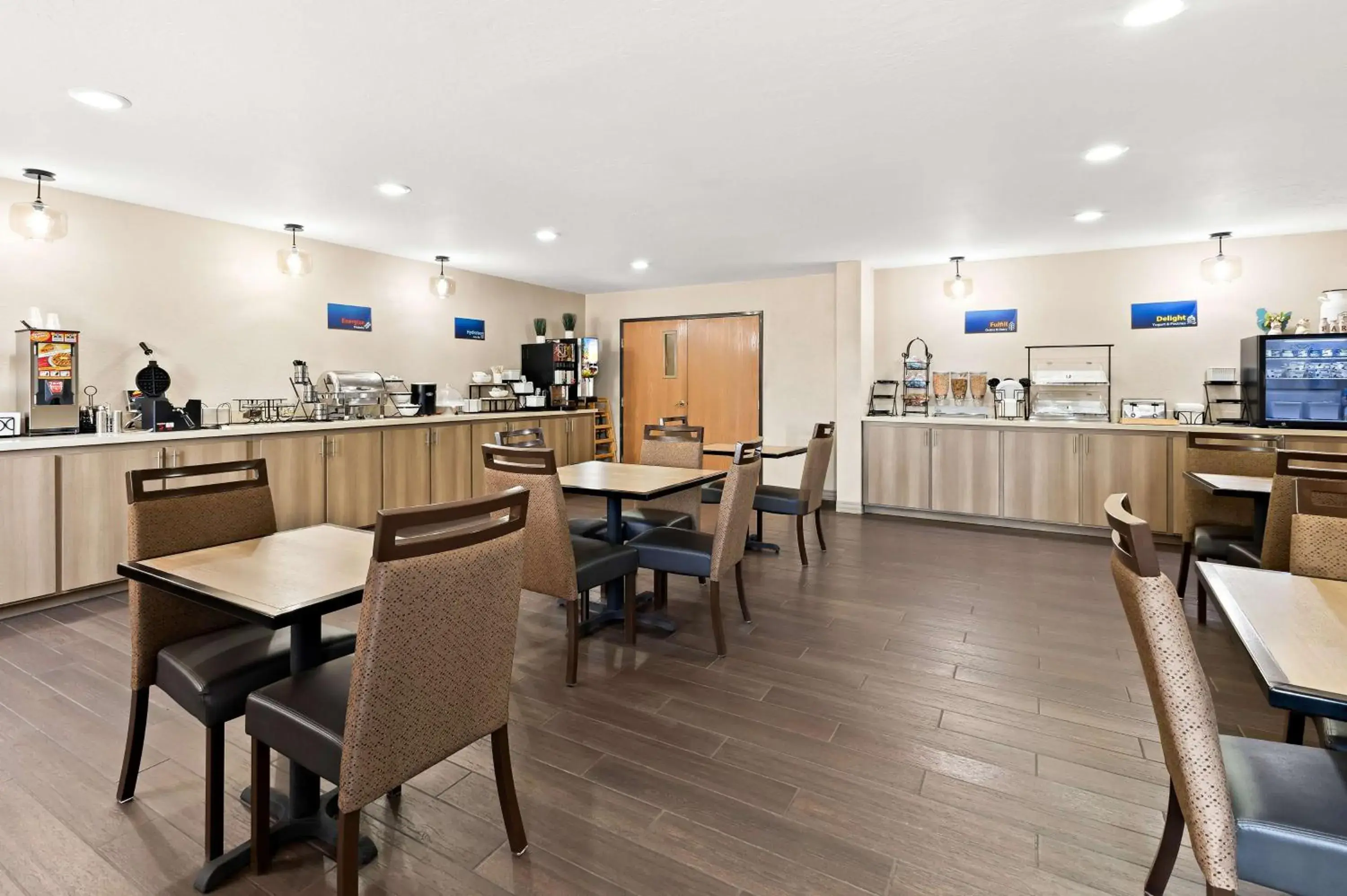 Breakfast in Best Western Snowflake Inn Breakfast in Best Western Snowflake Inn