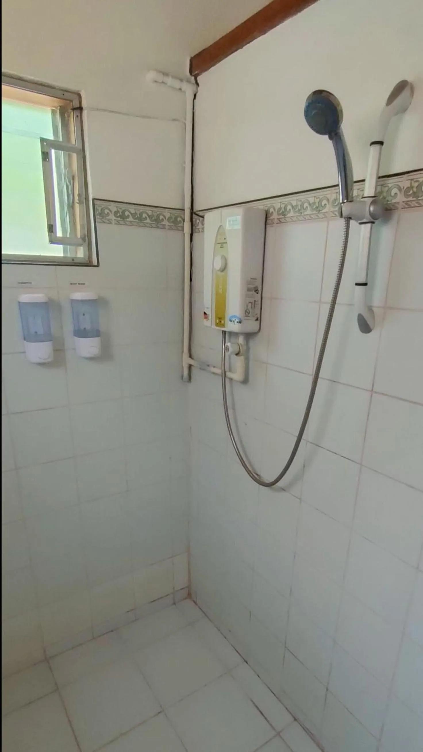 Isla Hayahay Beach Resort and Restaurant