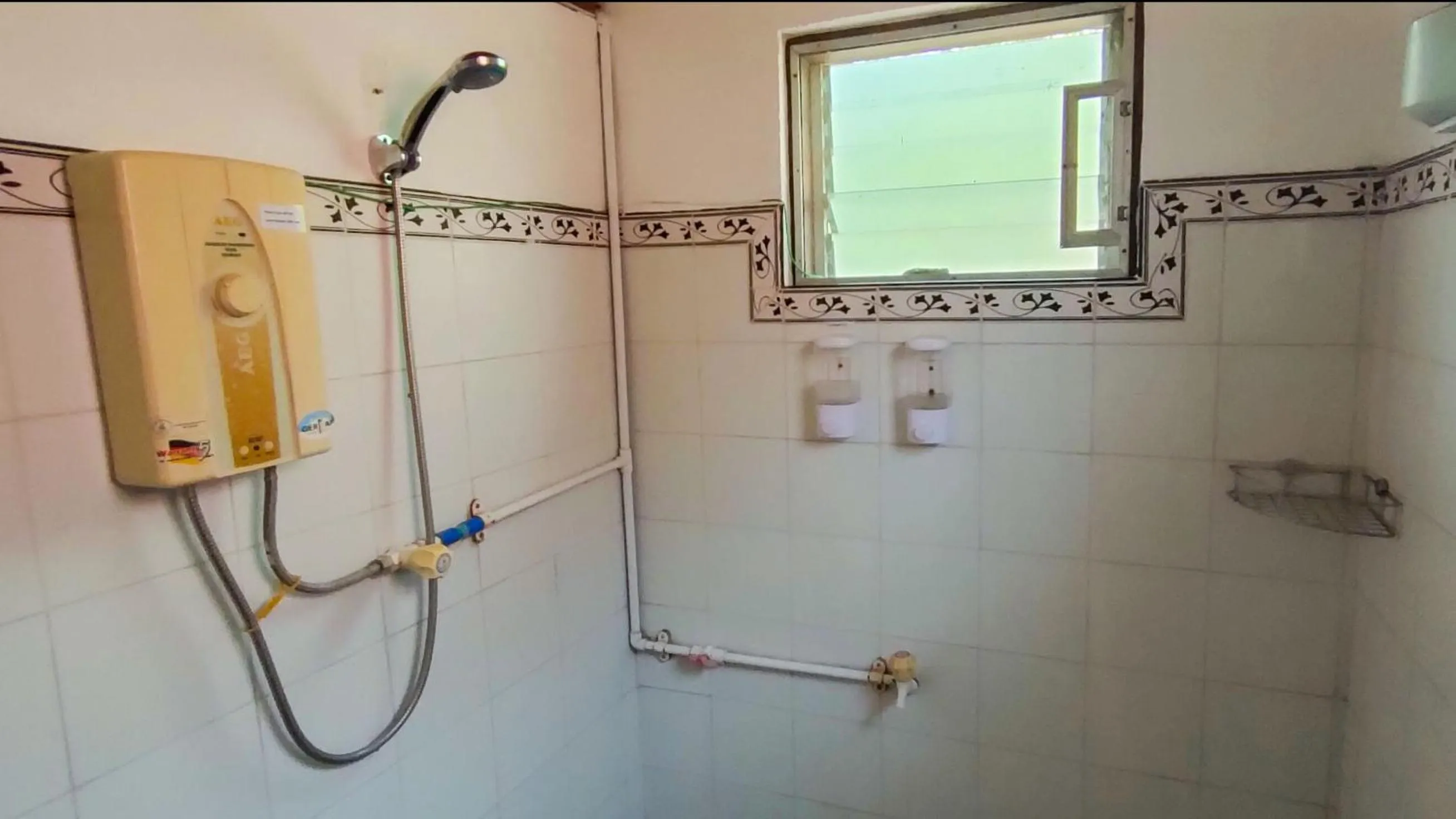 Isla Hayahay Beach Resort and Restaurant