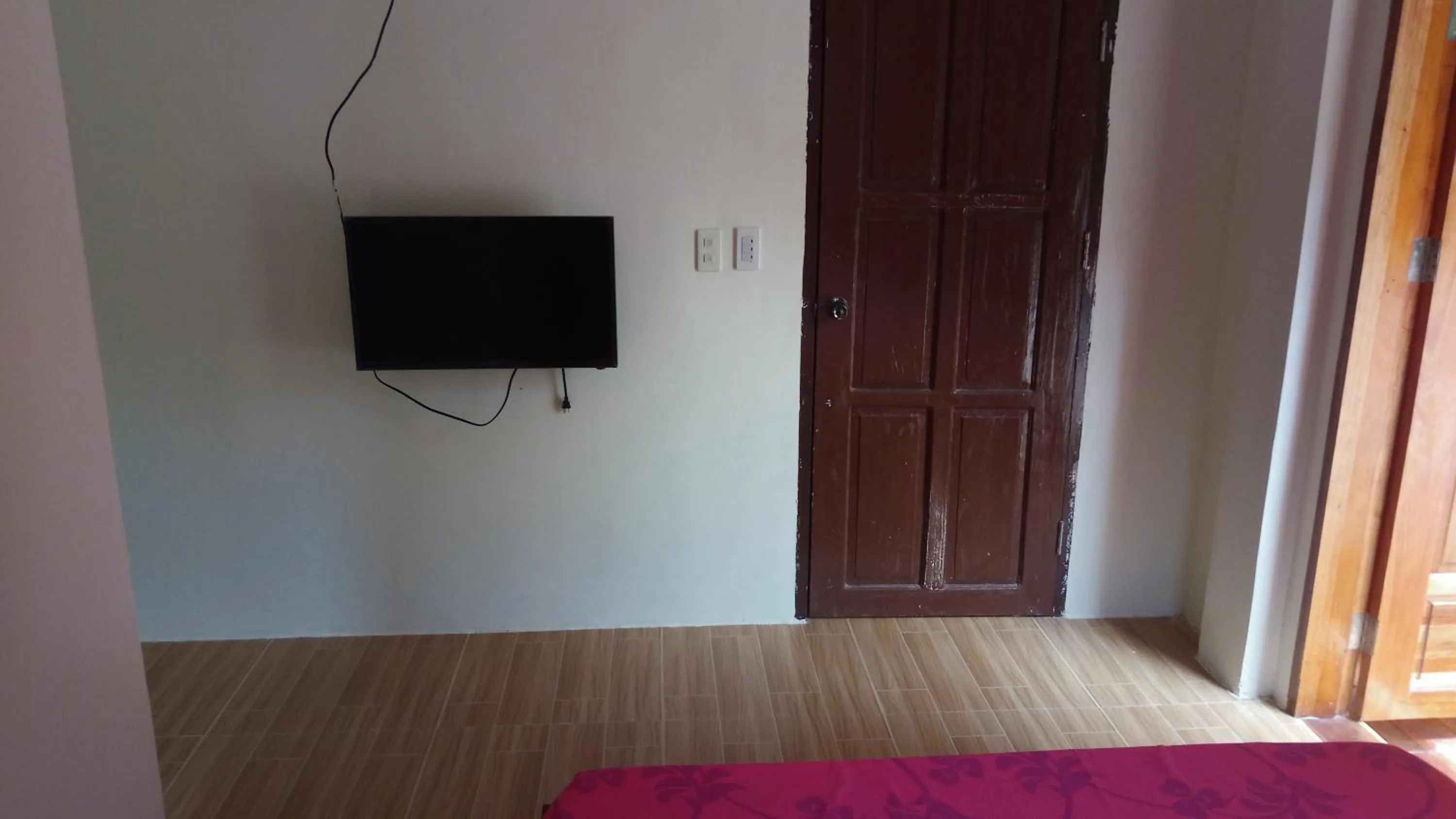 TV and multimedia in Isla Hayahay Beach Resort and Restaurant