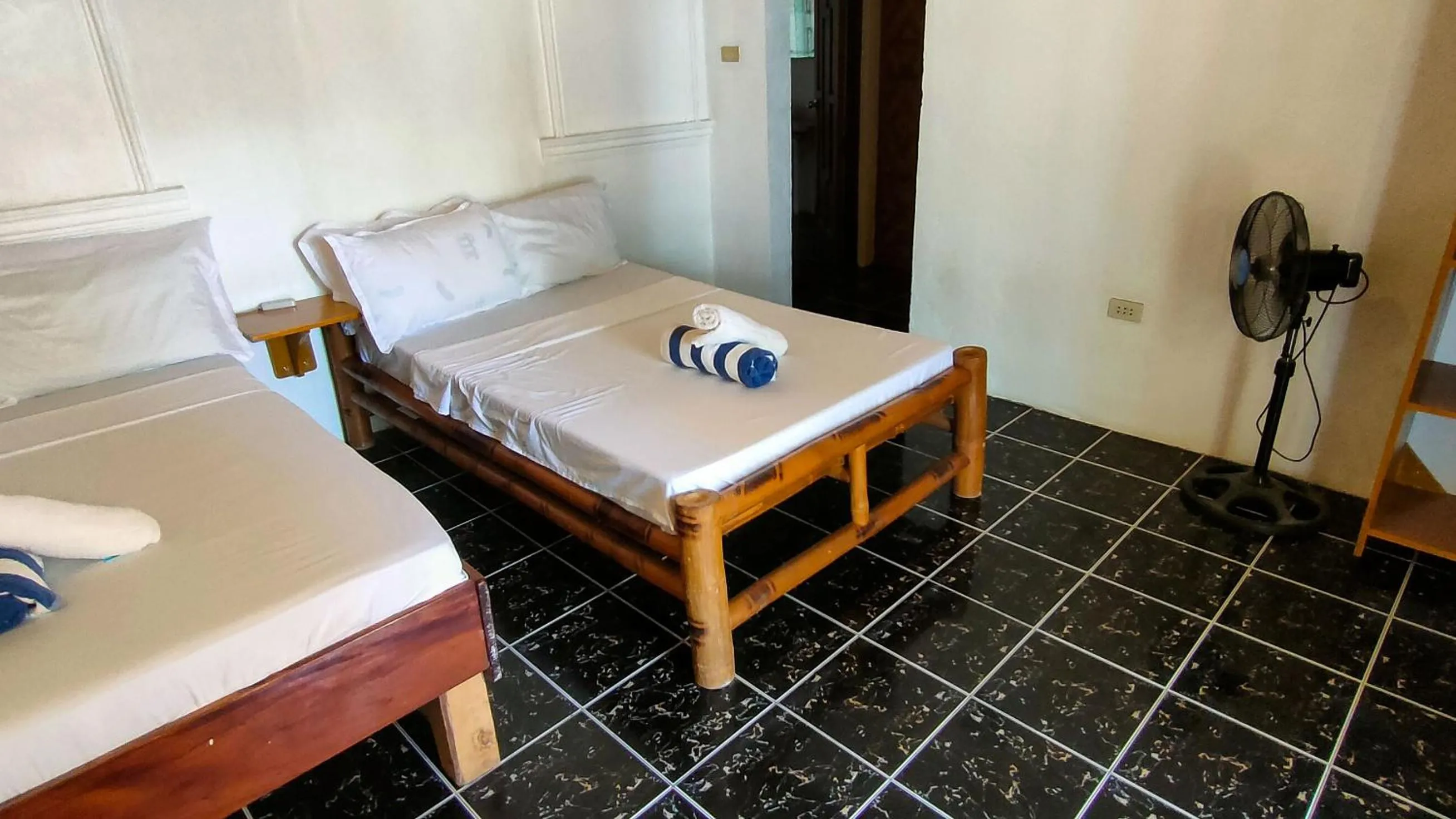 Bedroom, Bed in Isla Hayahay Beach Resort and Restaurant