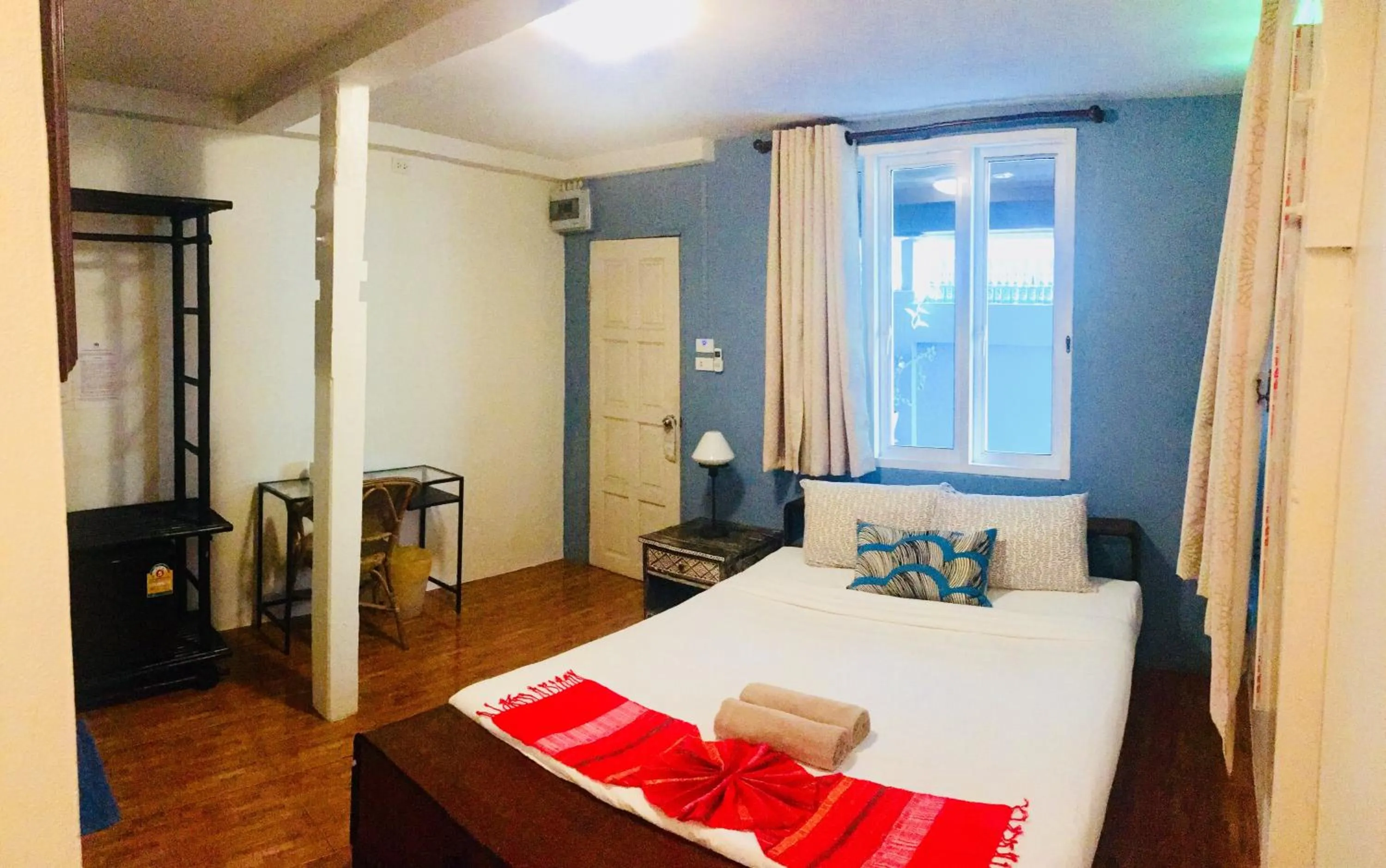 Bedroom, Bed in Blue Chang House