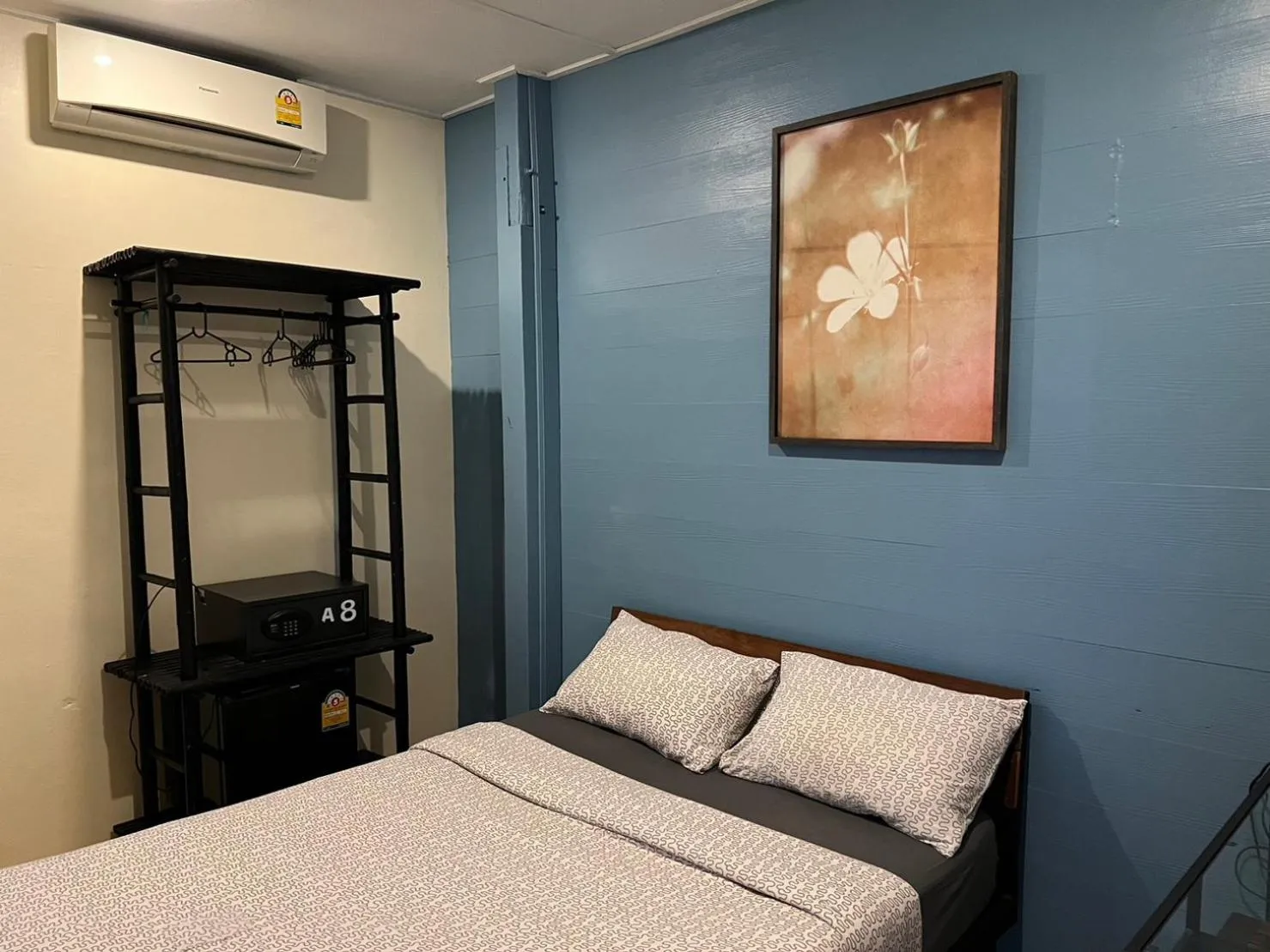 Bedroom, Bed in Blue Chang House