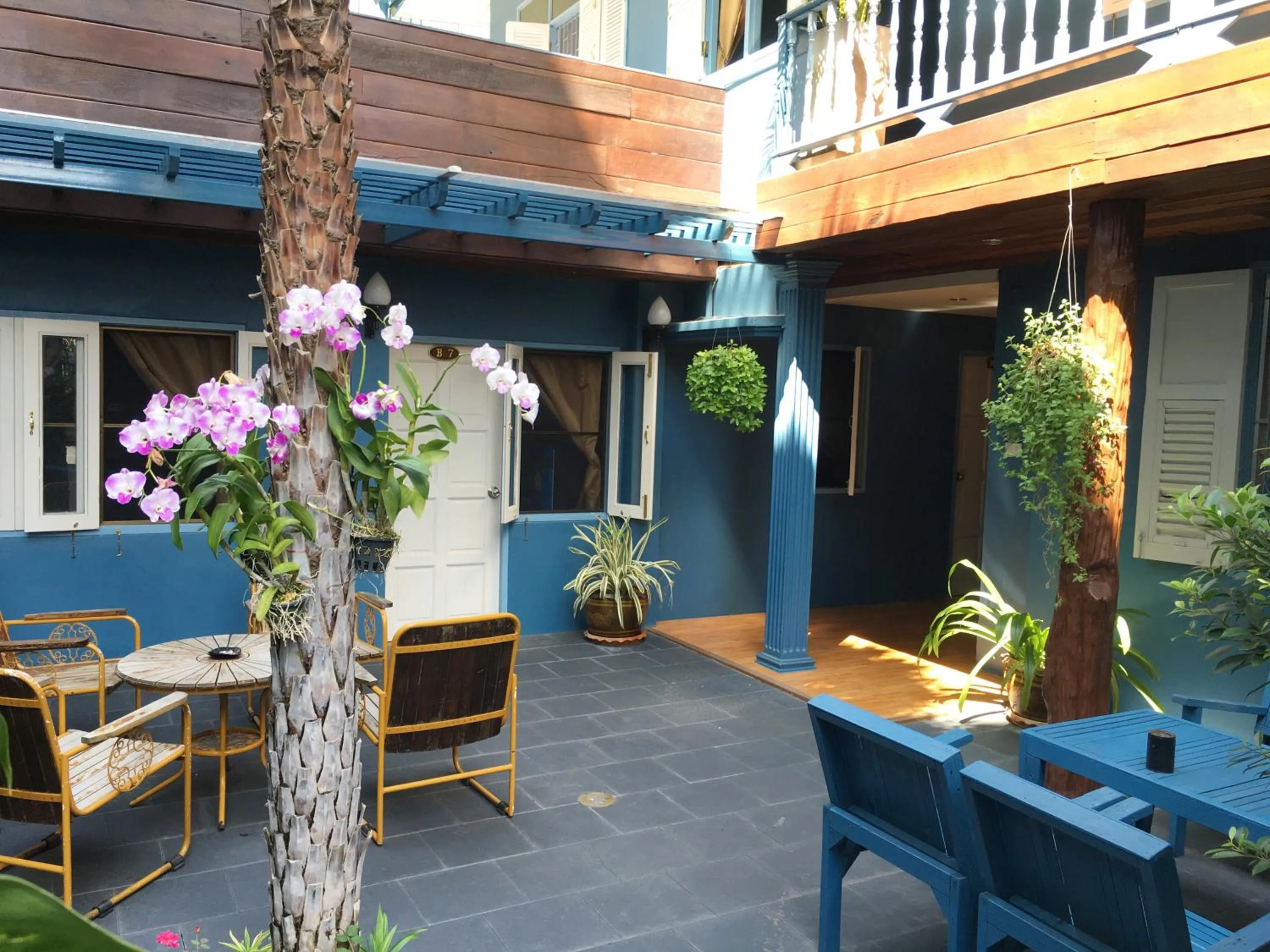 Garden in Blue Chang House