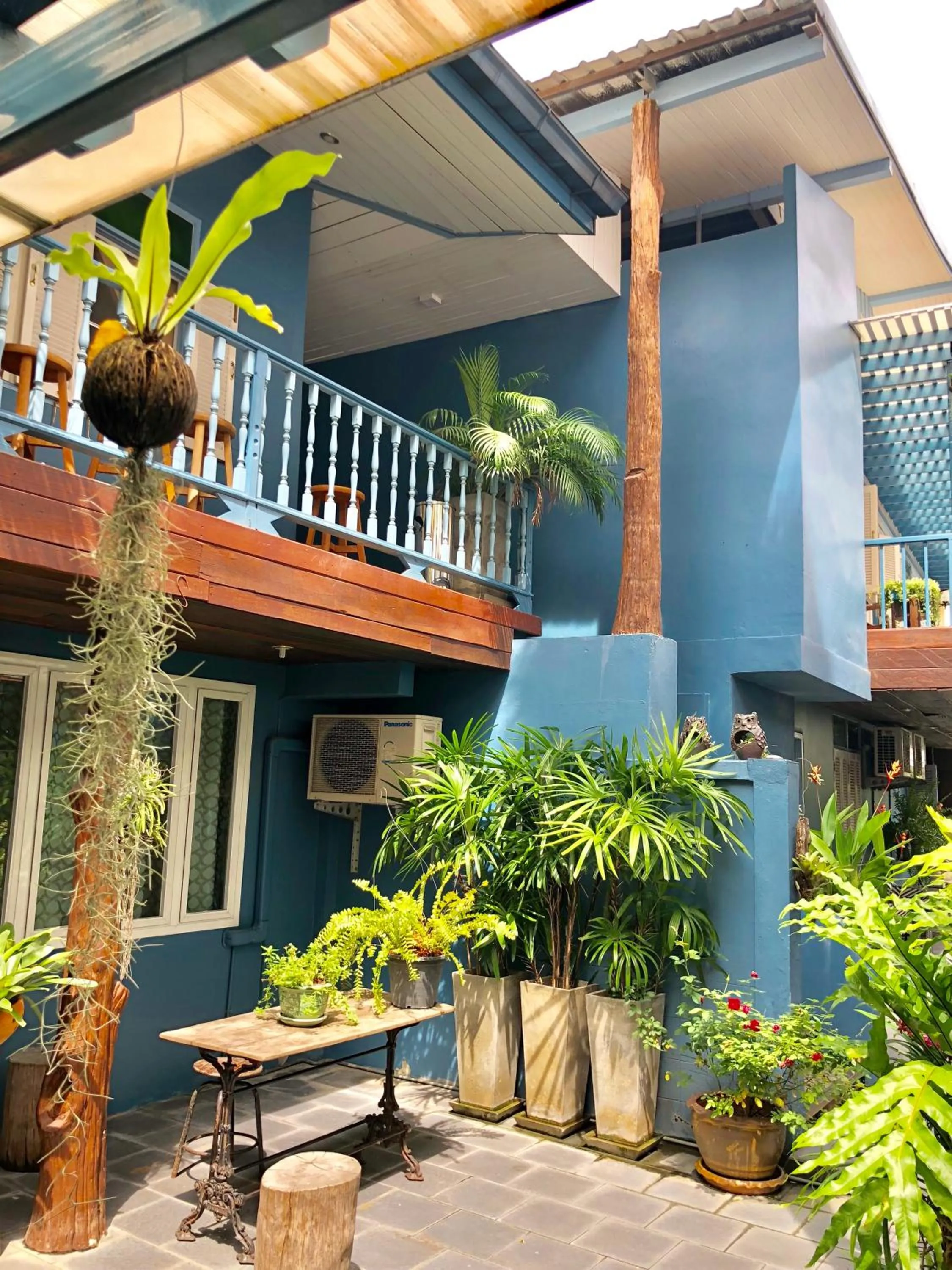 Property building in Blue Chang House