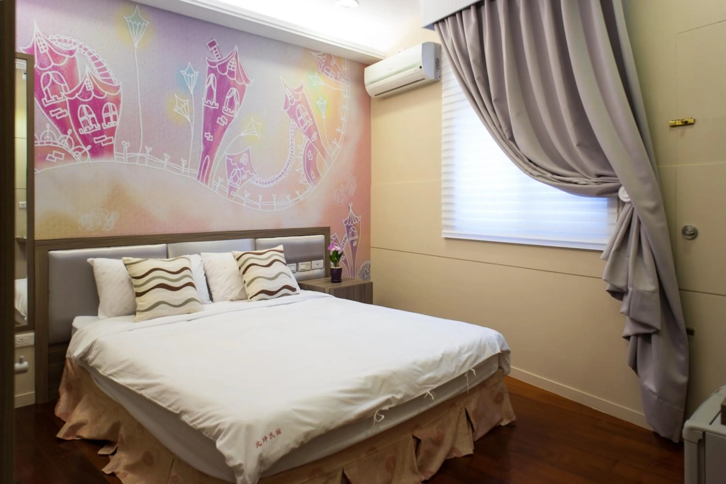 Shower, Bed in Bei Pin B&B