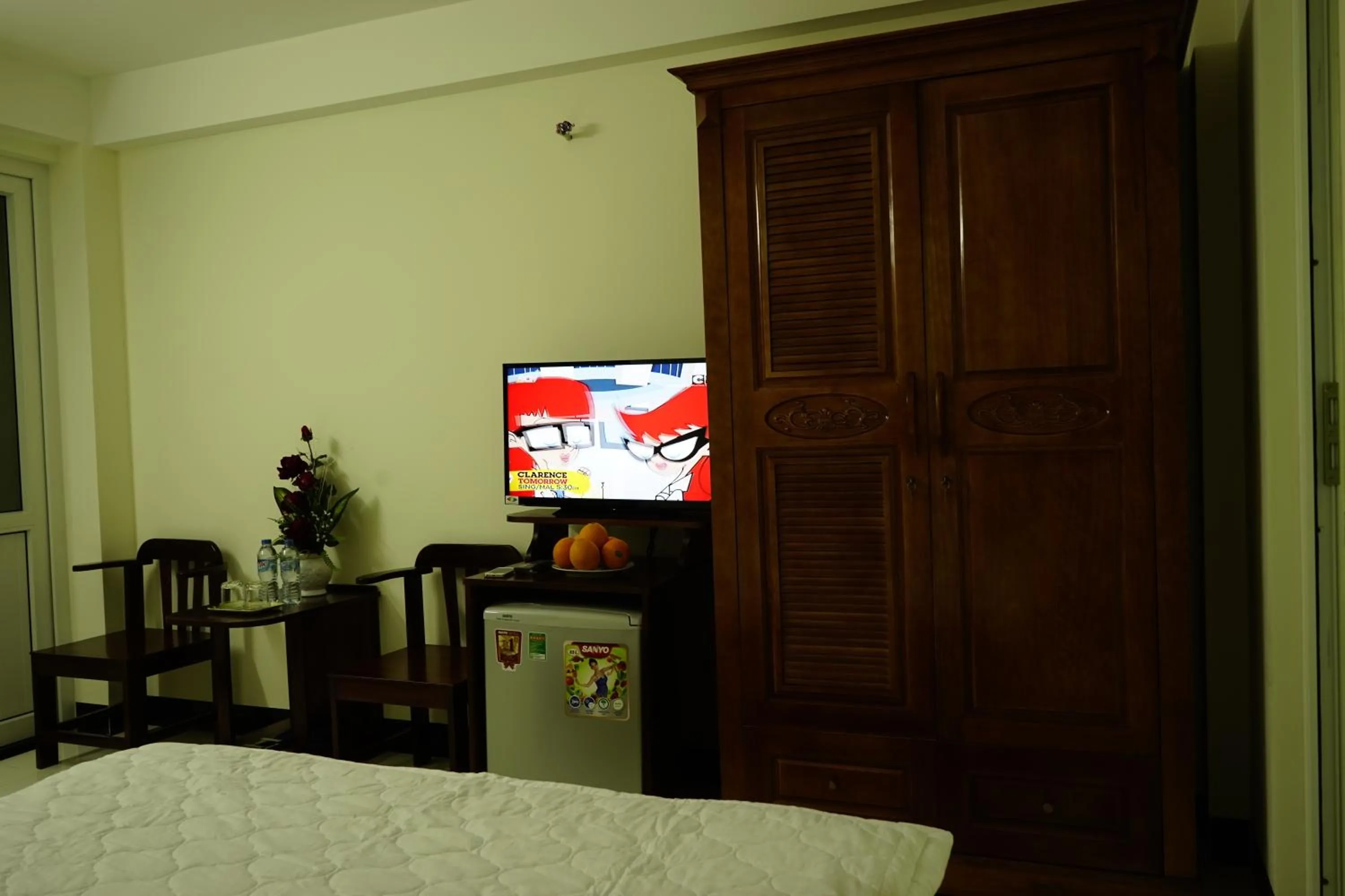 TV and multimedia, Bed in B & B Accommodation Service