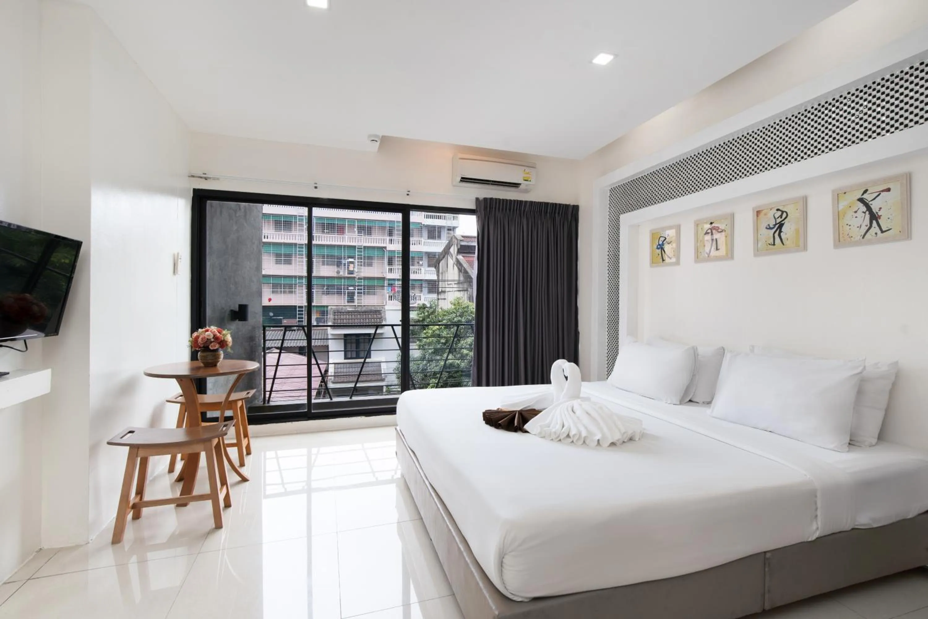 Bed in Baron Zotel Bangkok SHA PLUS