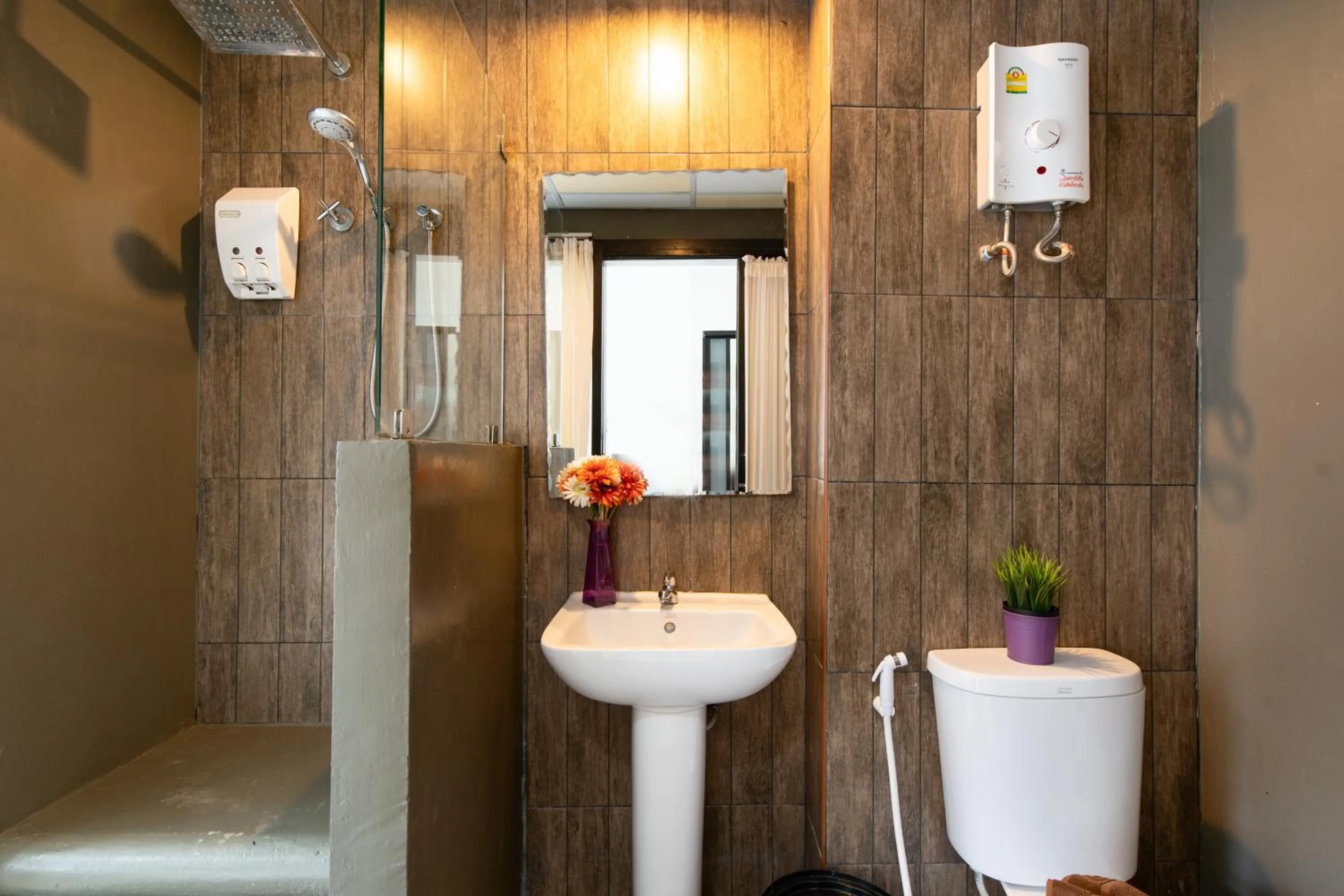 Baron Zotel Bangkok SHA PLUS