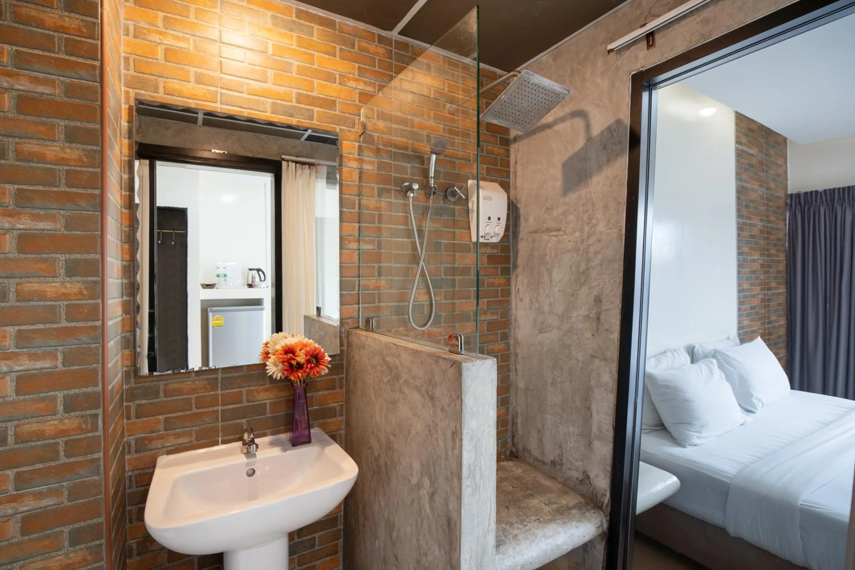 Bed in Baron Zotel Bangkok SHA PLUS