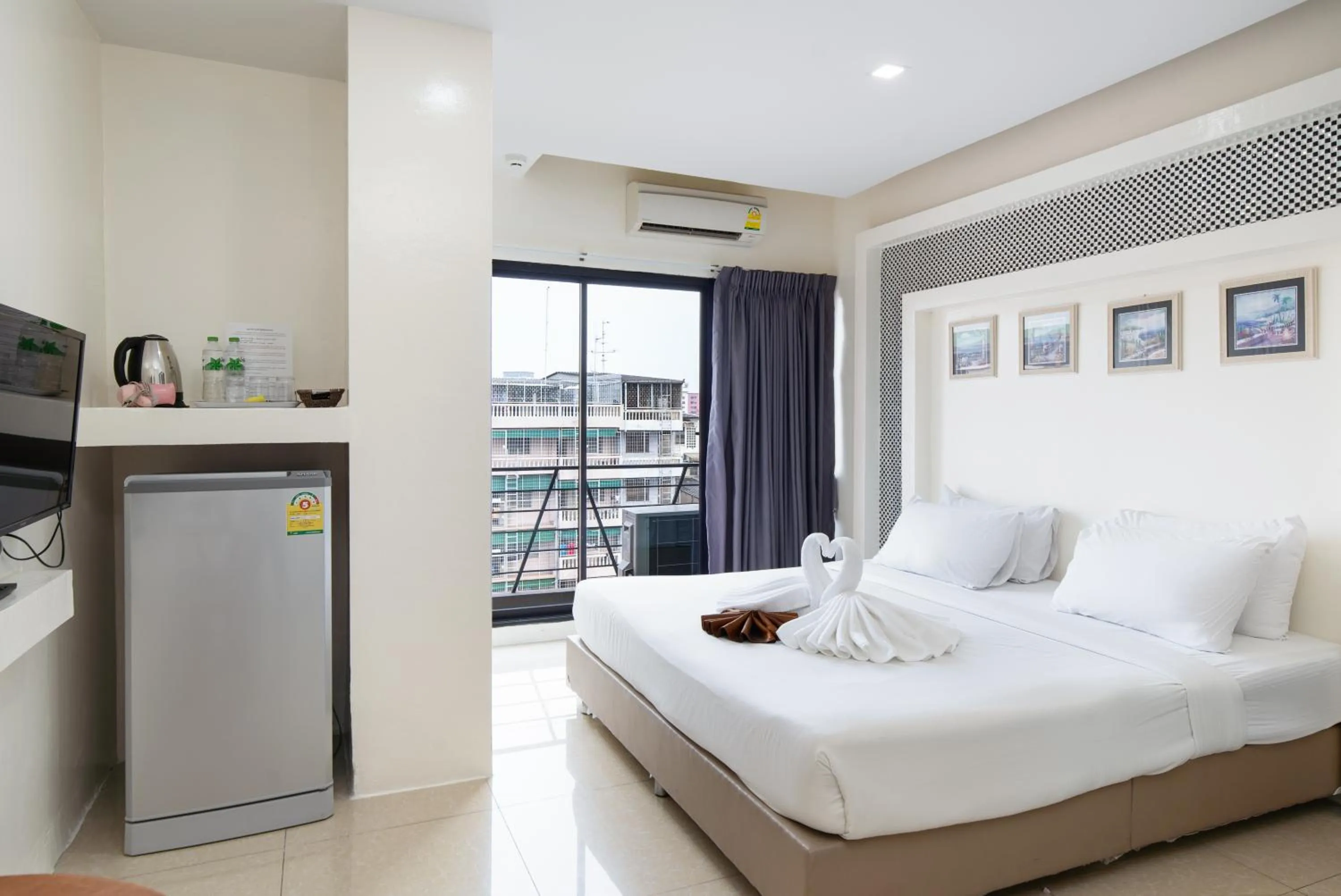 Bed in Baron Zotel Bangkok SHA PLUS