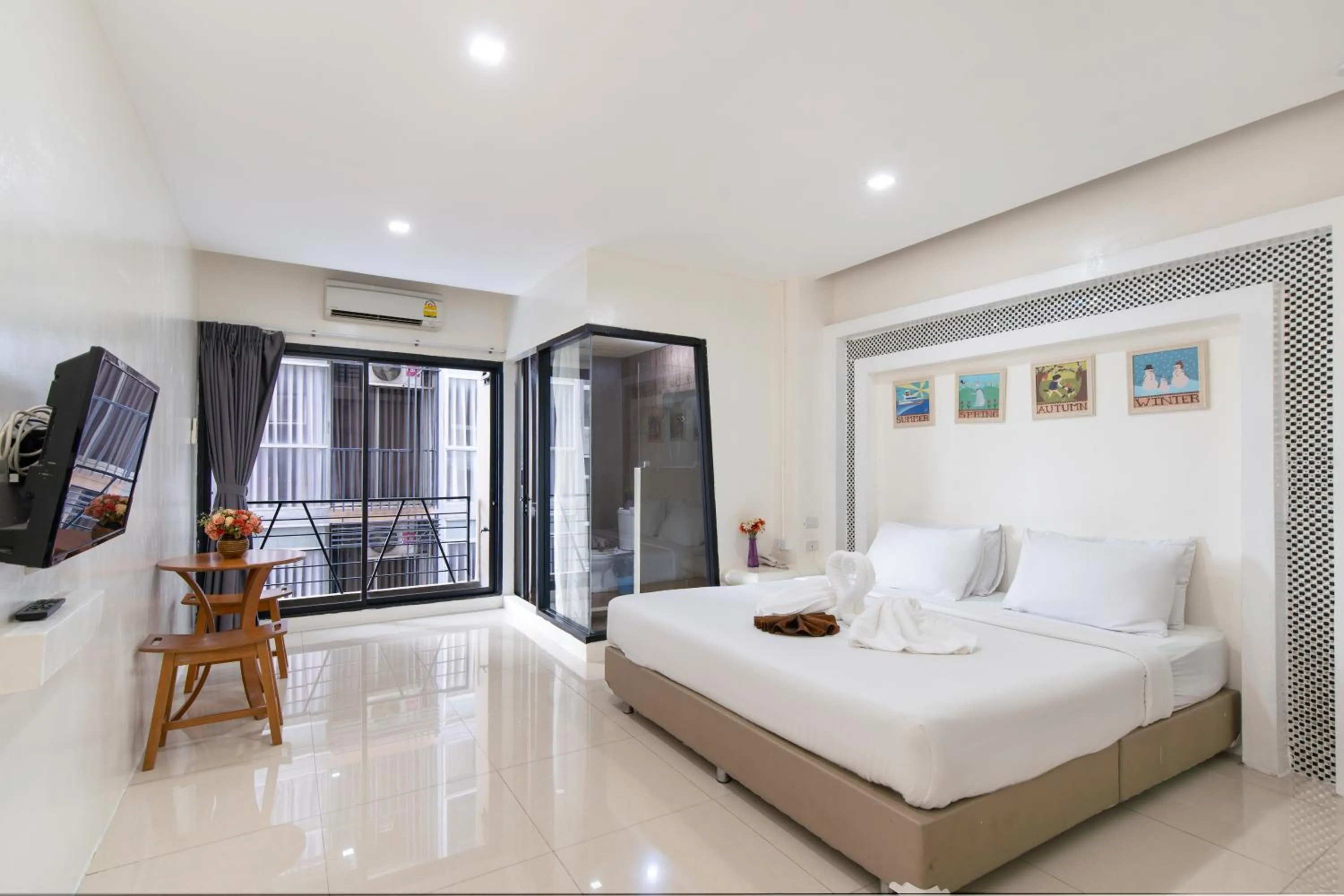 Bed in Baron Zotel Bangkok SHA PLUS