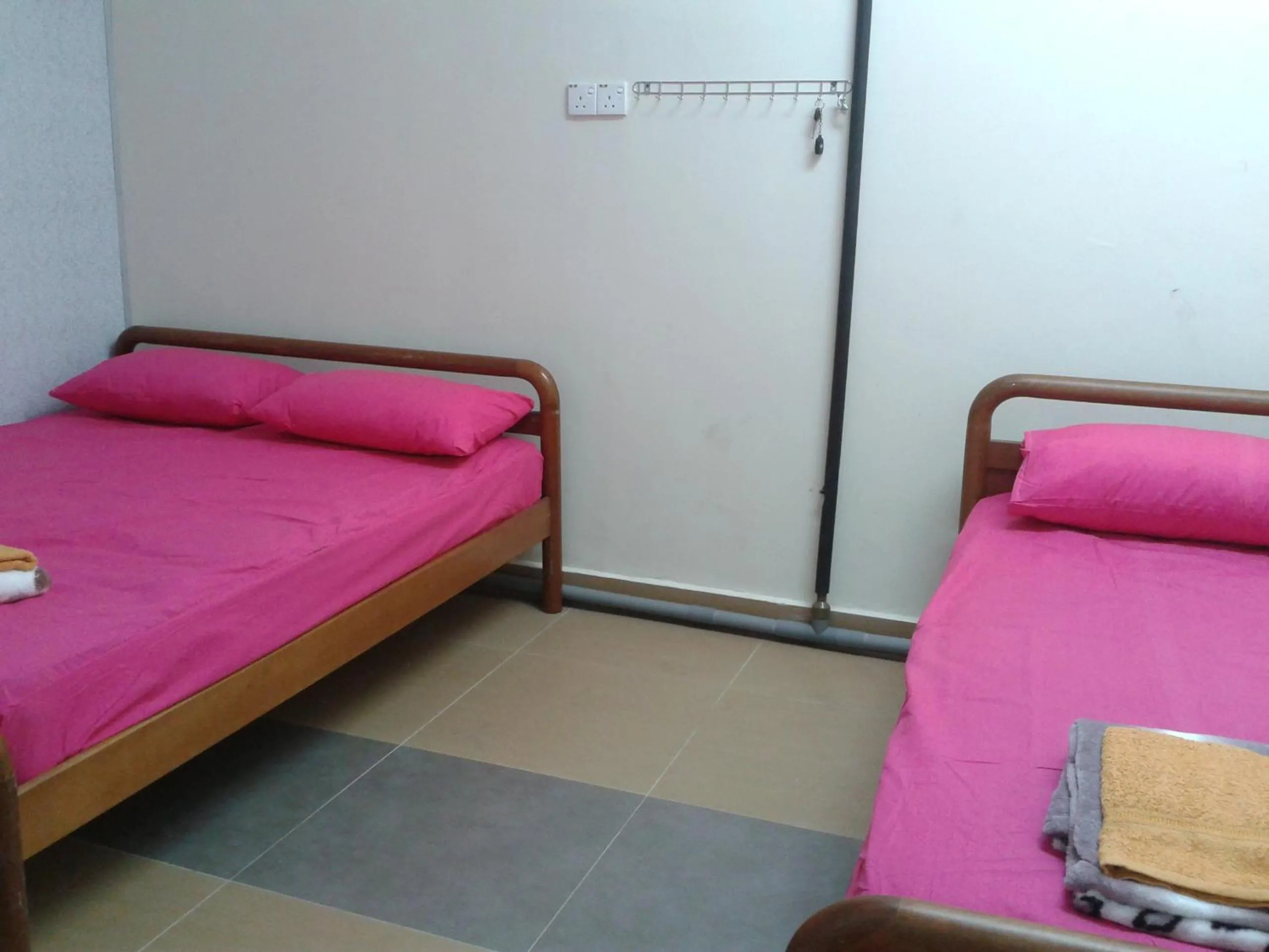 Triple Room with Private Bathroom in IZ Budget