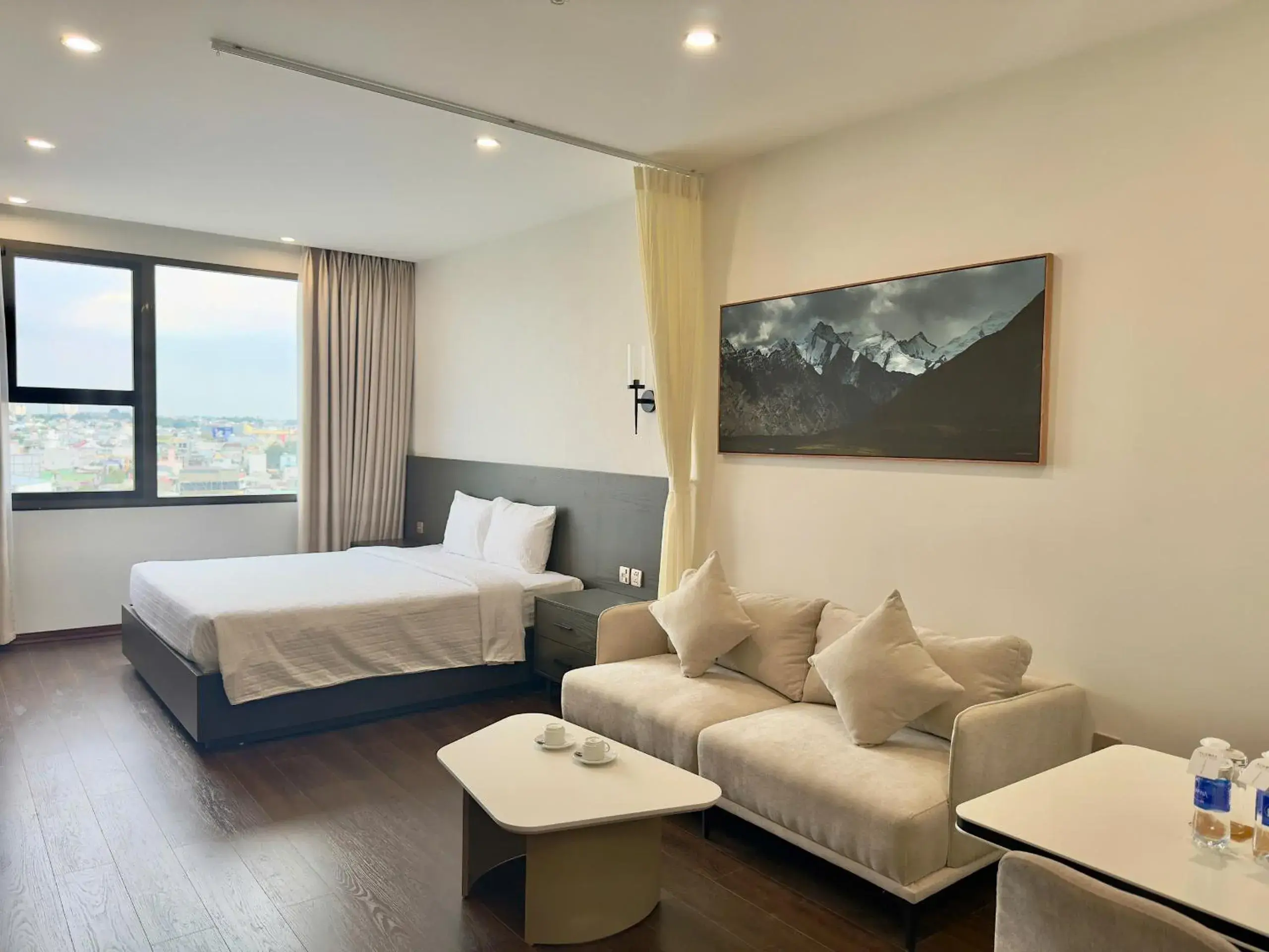 Bed in AURORA Hotel Plaza Bed in AURORA Hotel Plaza