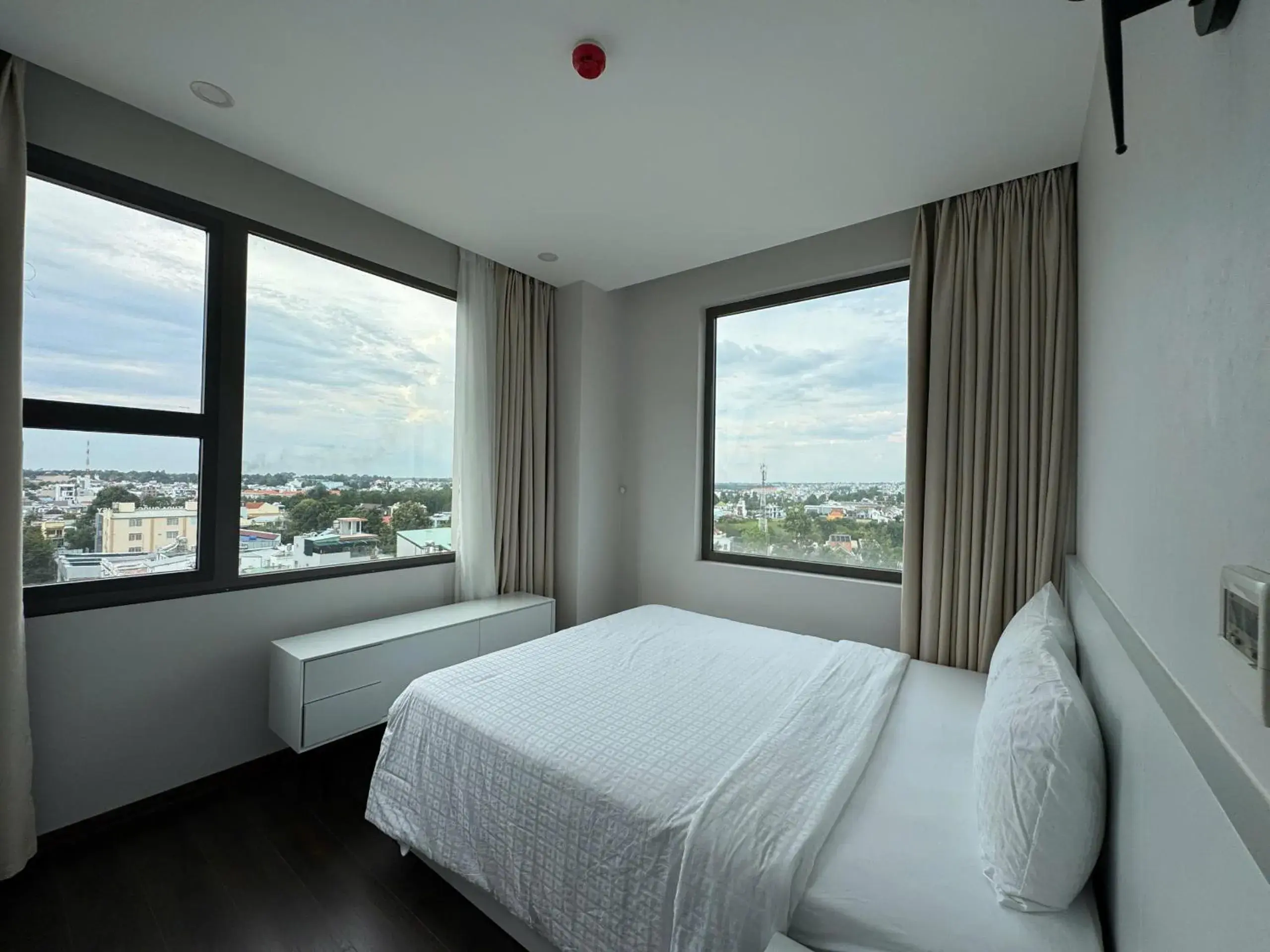 Bed in AURORA Hotel Plaza Bed in AURORA Hotel Plaza