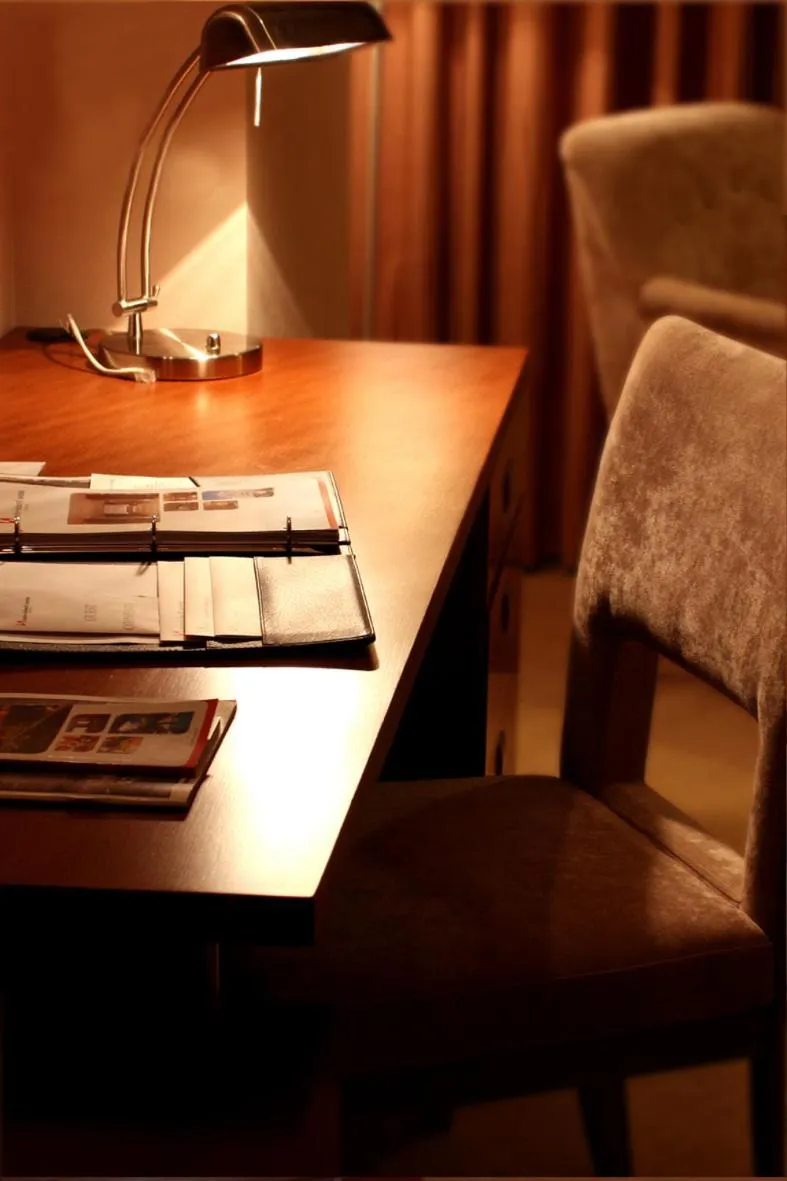 hair dresser in AURORA Hotel Plaza