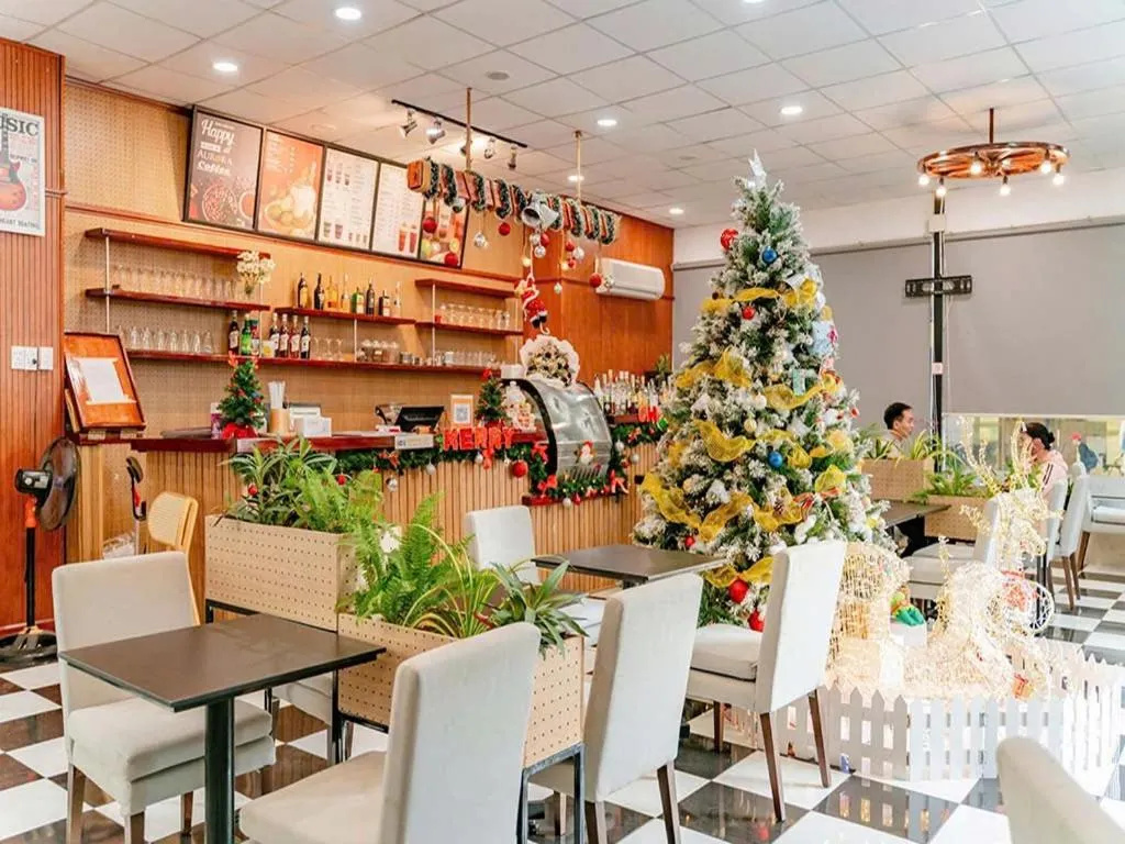 Food and drinks in AURORA Hotel Plaza