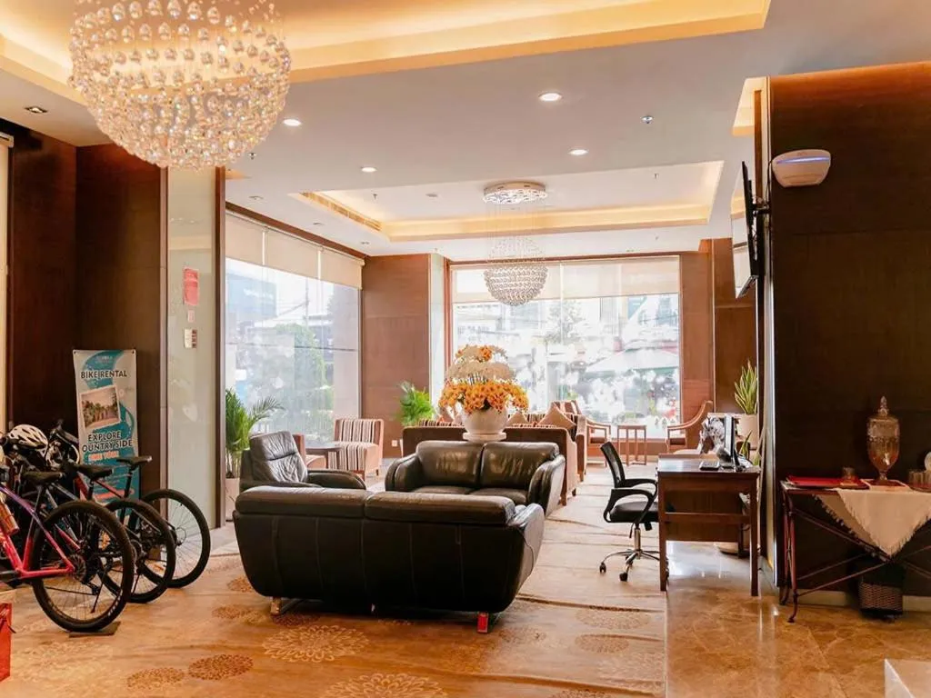 concierge in AURORA Hotel Plaza