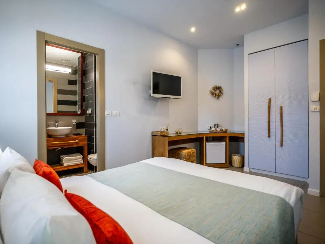 Double or Twin Room in Bat Galim Boutique Hotel Double or Twin Room in Bat Galim Boutique Hotel