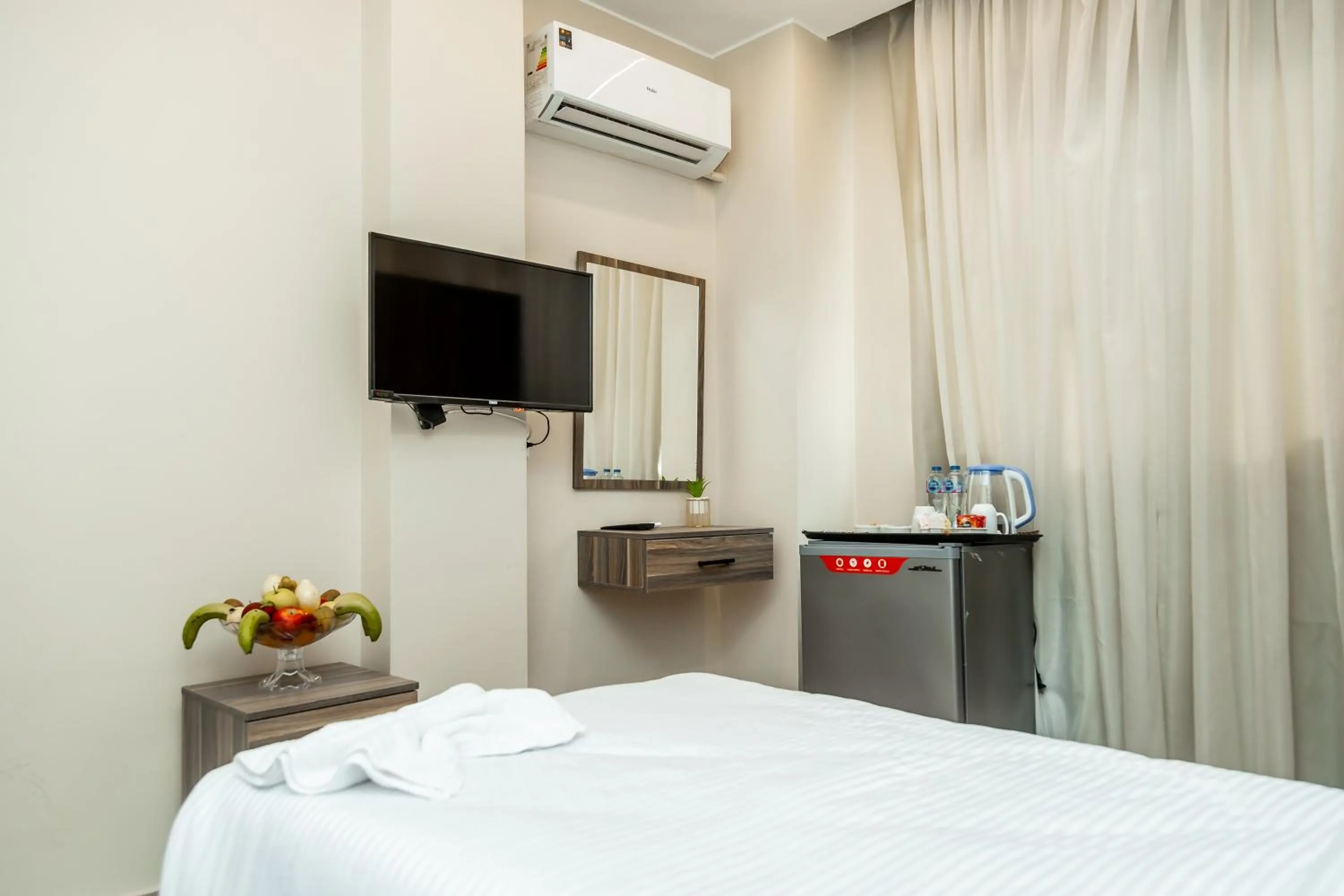 Bed in Night Pyramids Inn Hotel