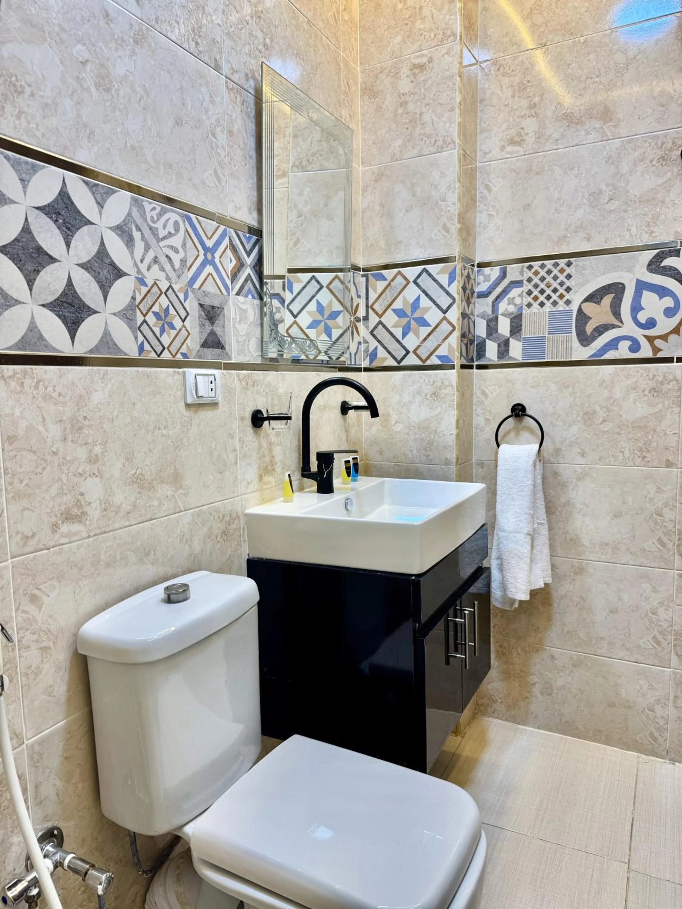 Shower in Night Pyramids Inn Hotel