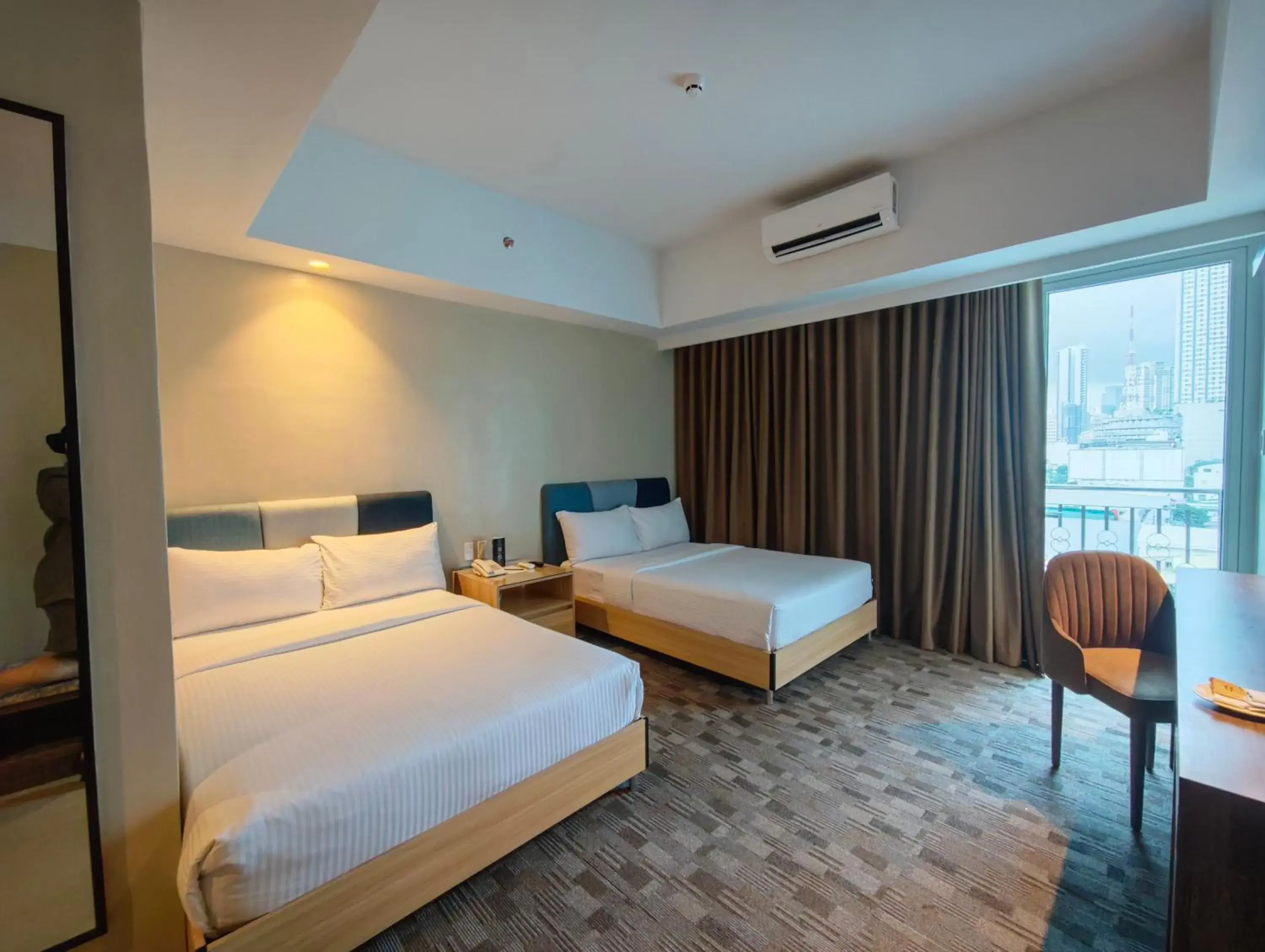 Superior Twin Room in The Tribute Hotel Superior Twin Room in The Tribute Hotel