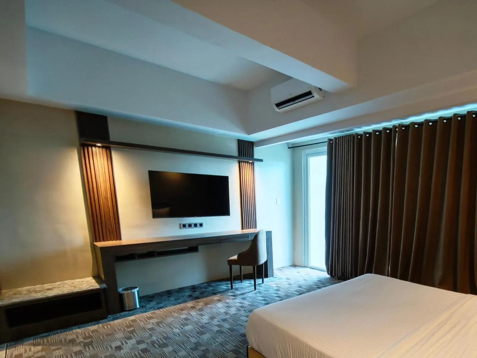 TV and multimedia, Bed in The Tribute Hotel