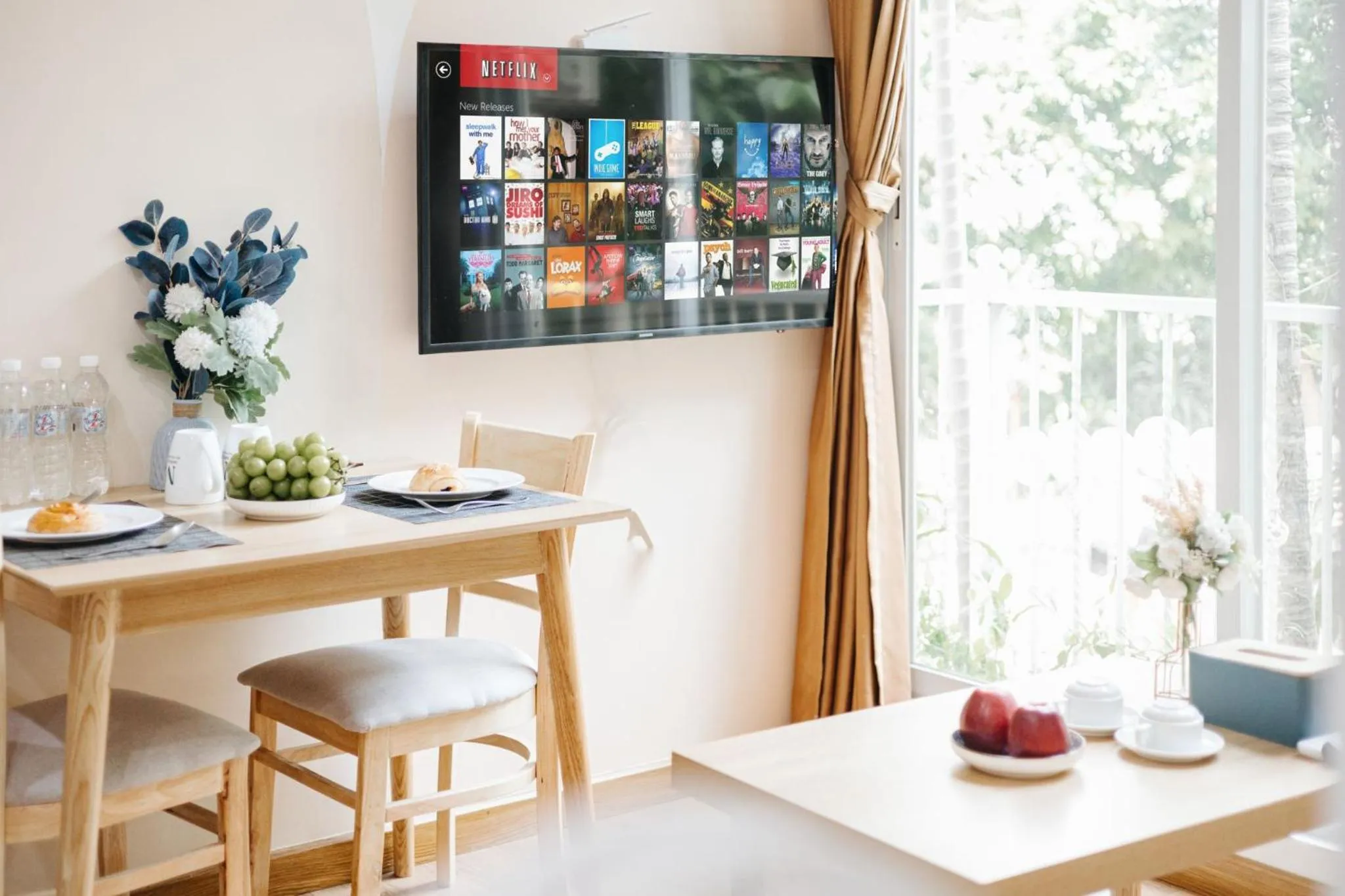 TV and multimedia in Label6 Studio West Lake