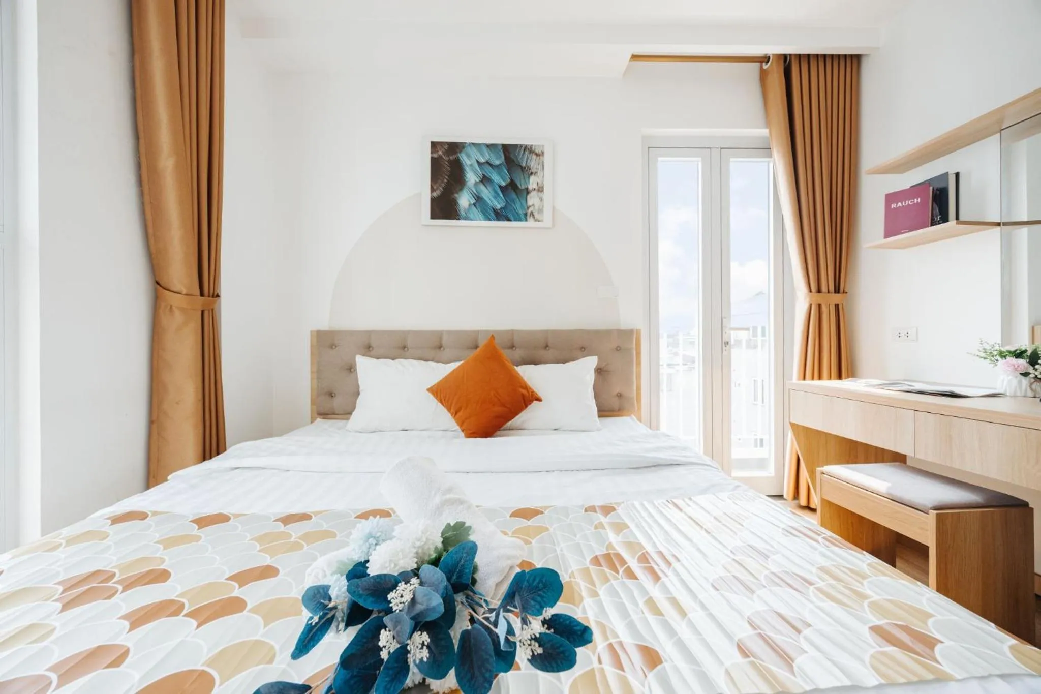 Bed in The Euphoria Sophisticated Style - Stay 24h