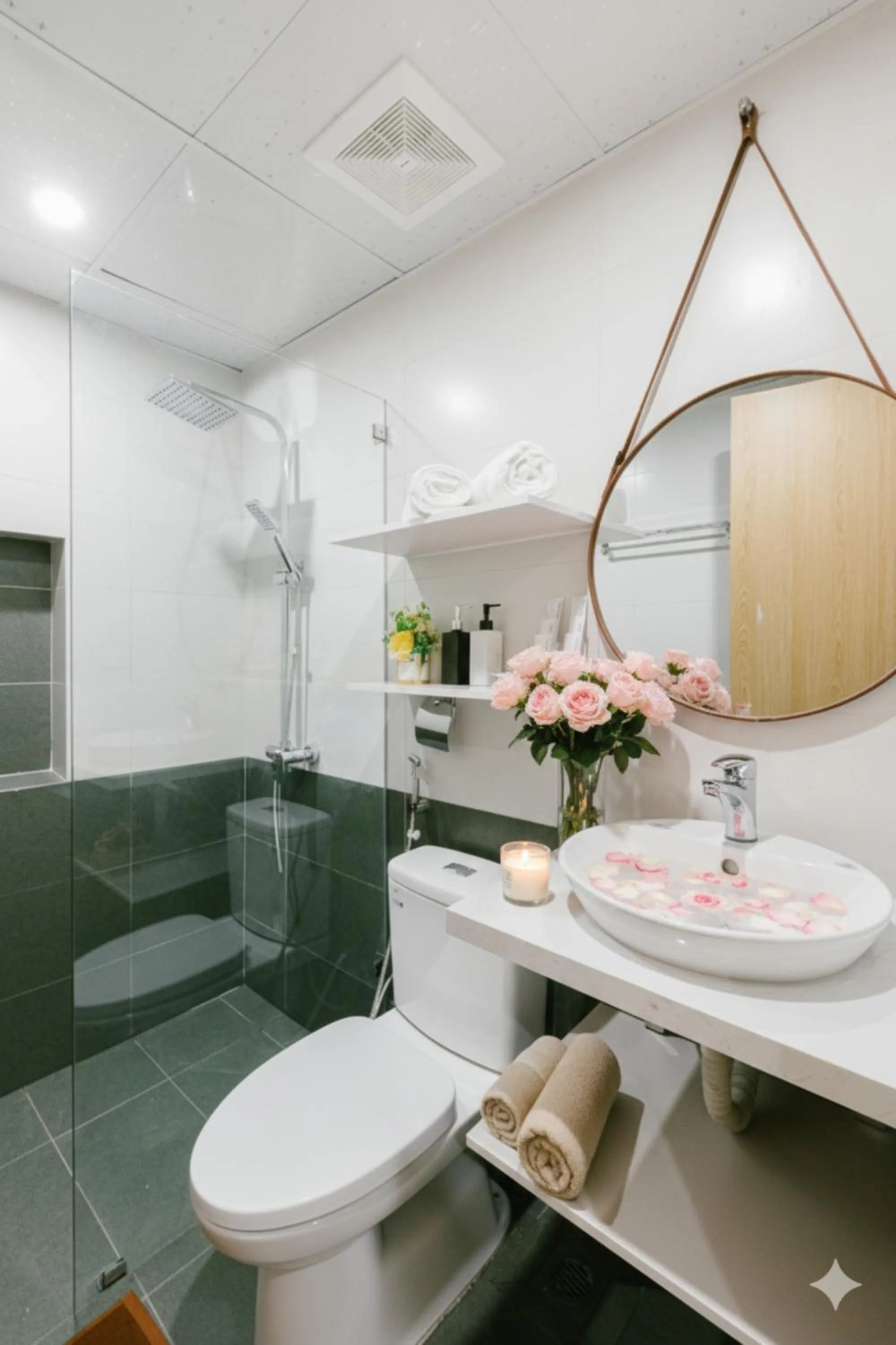 Bathroom in Label6 Studio West Lake