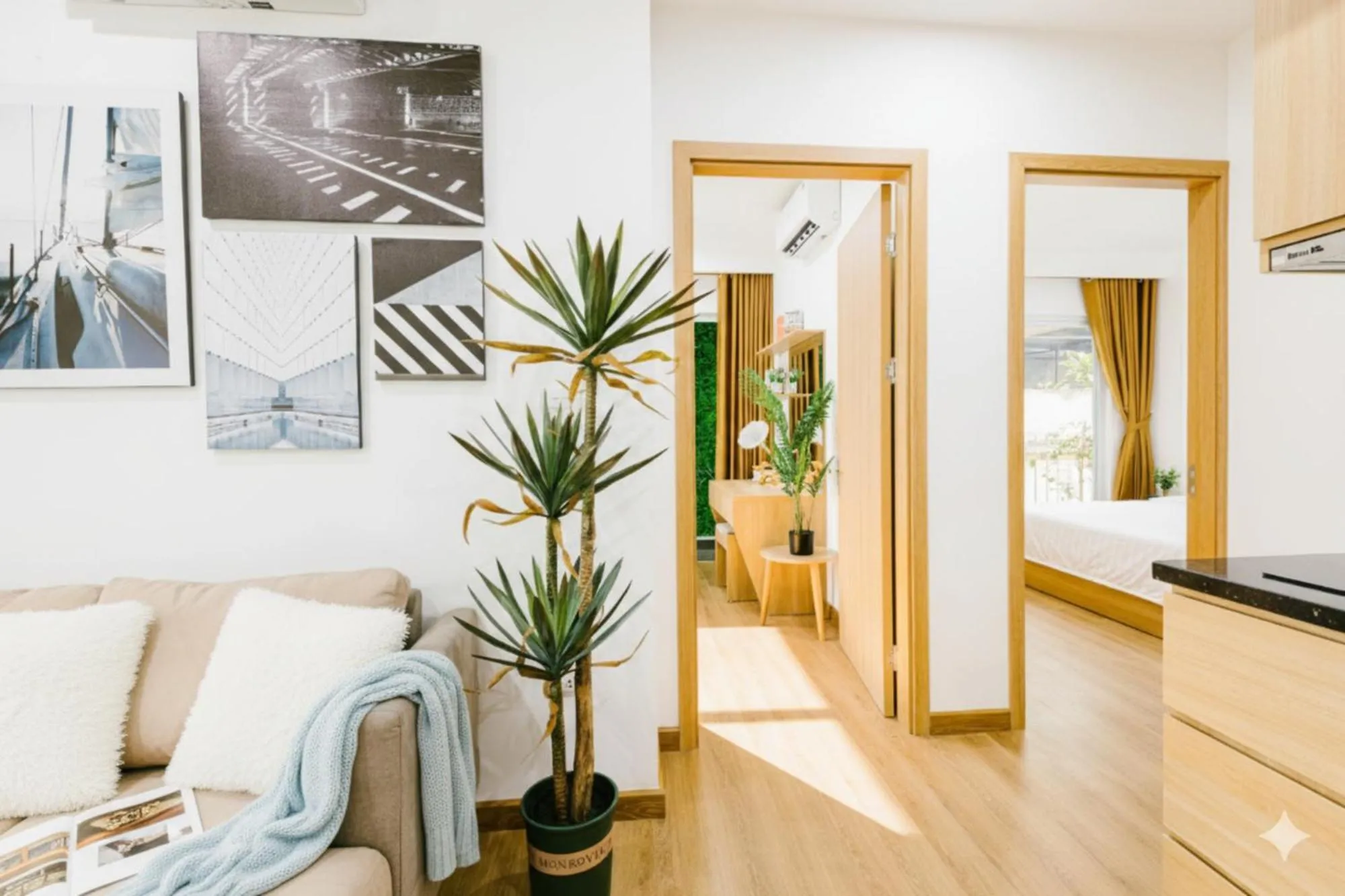 Kitchen or kitchenette in Label6 Studio West Lake