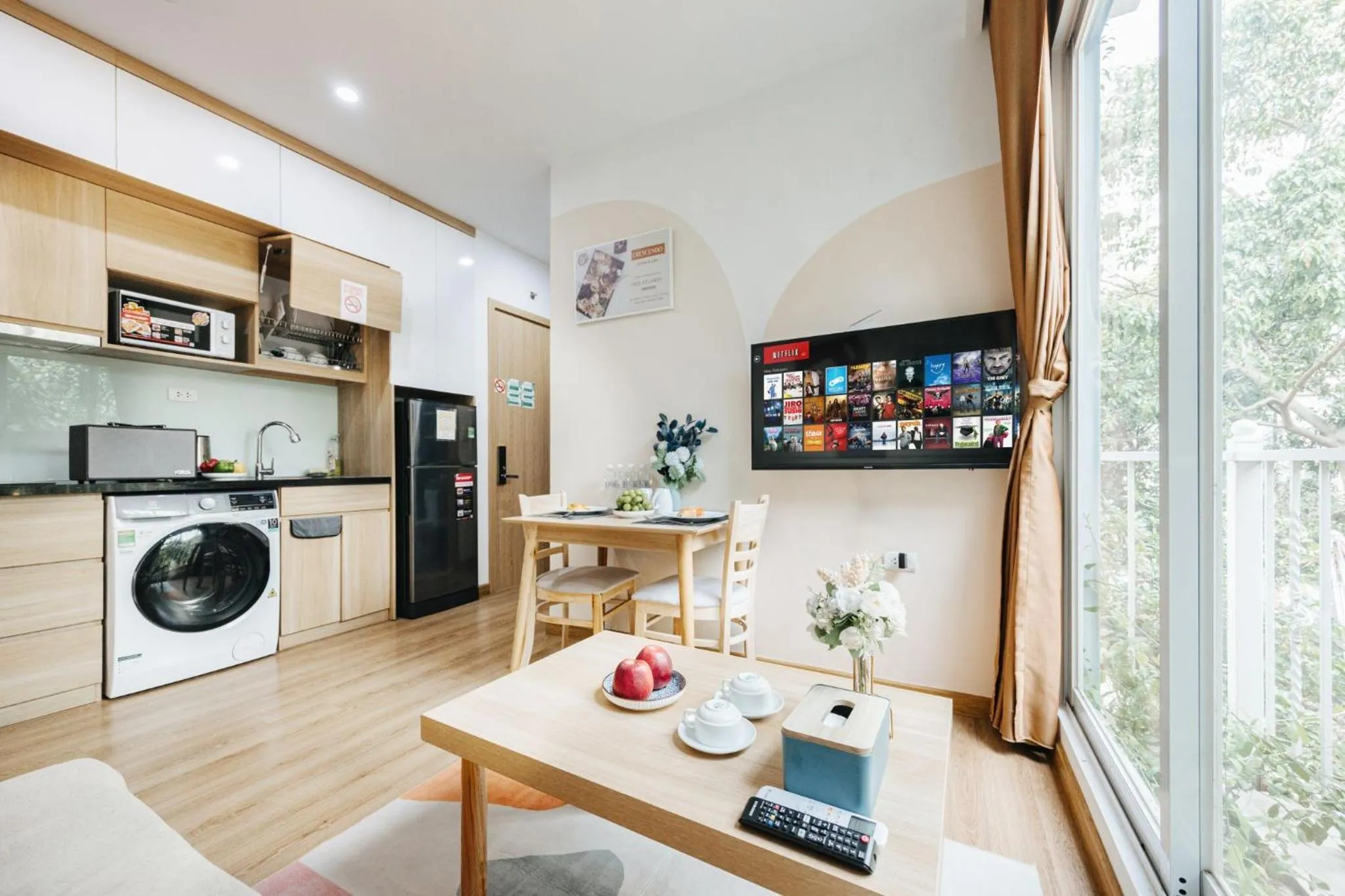 Kitchen or kitchenette in Label6 Studio West Lake