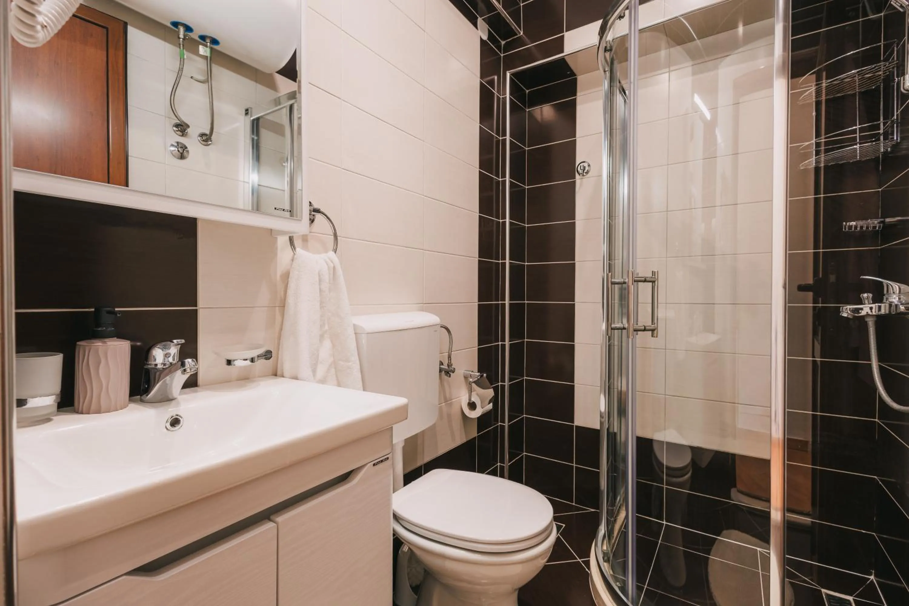 Shower in Villa Oleander