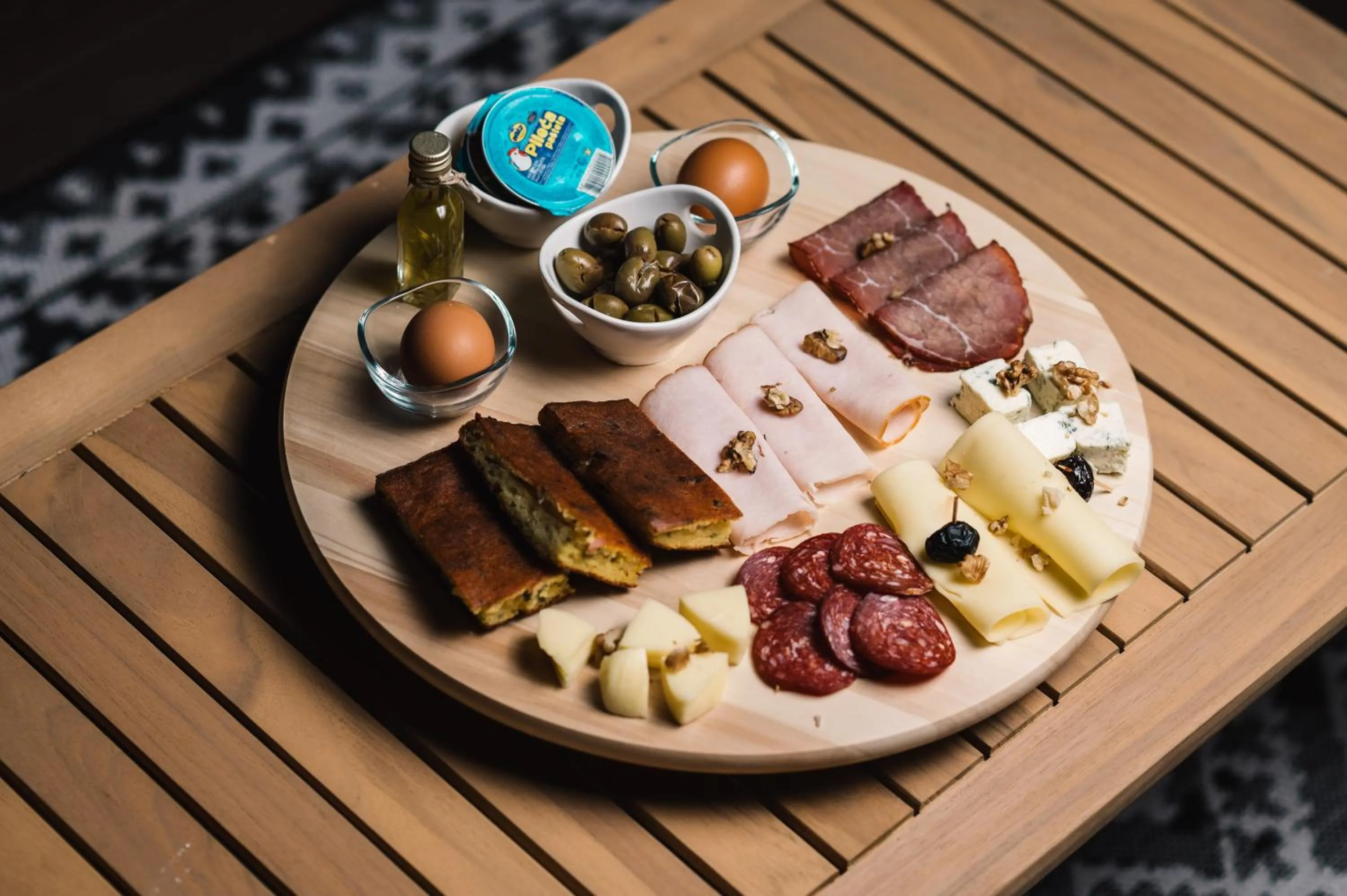 Breakfast in Villa Oleander