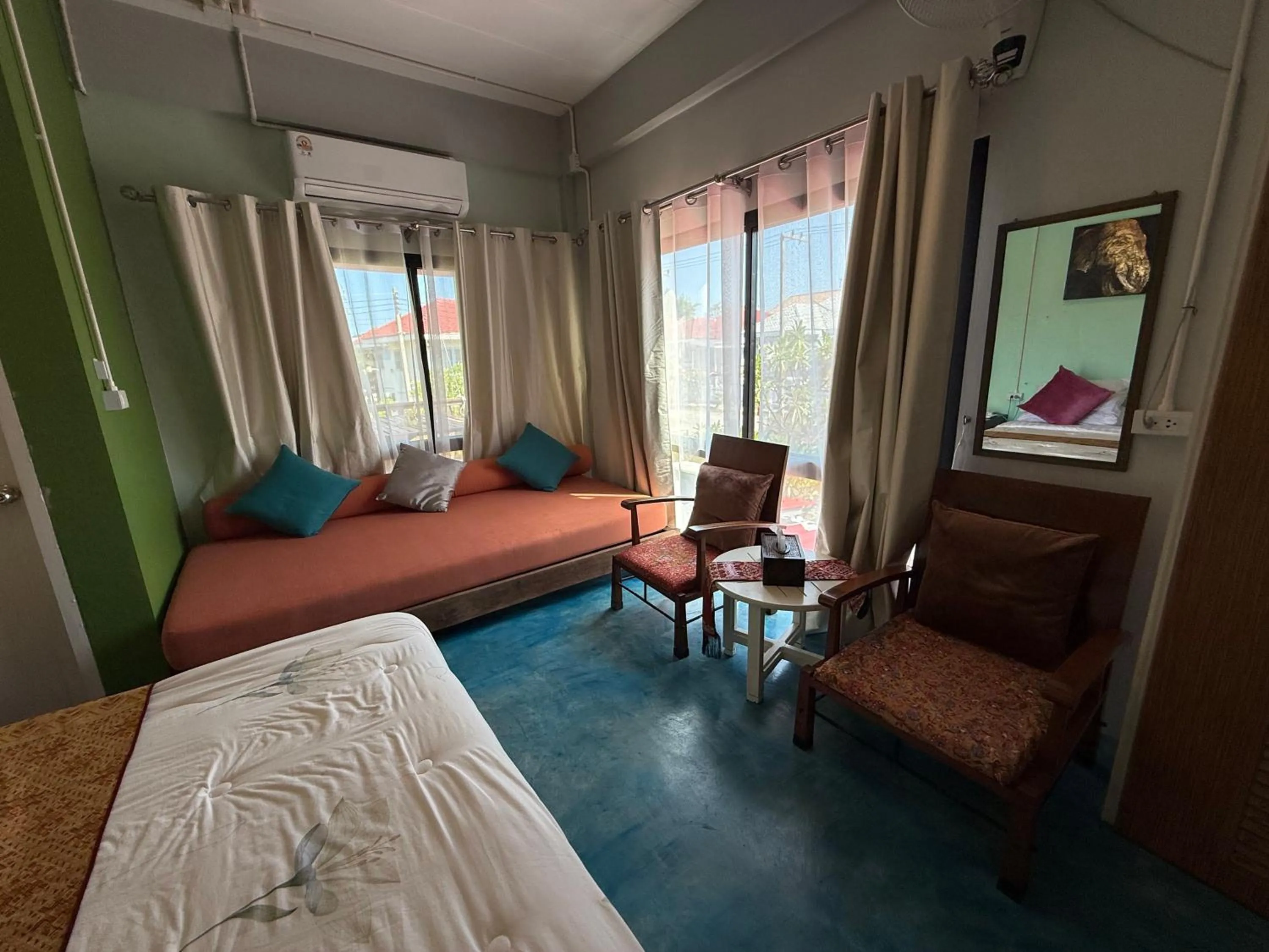 Bed in Golden Mango House