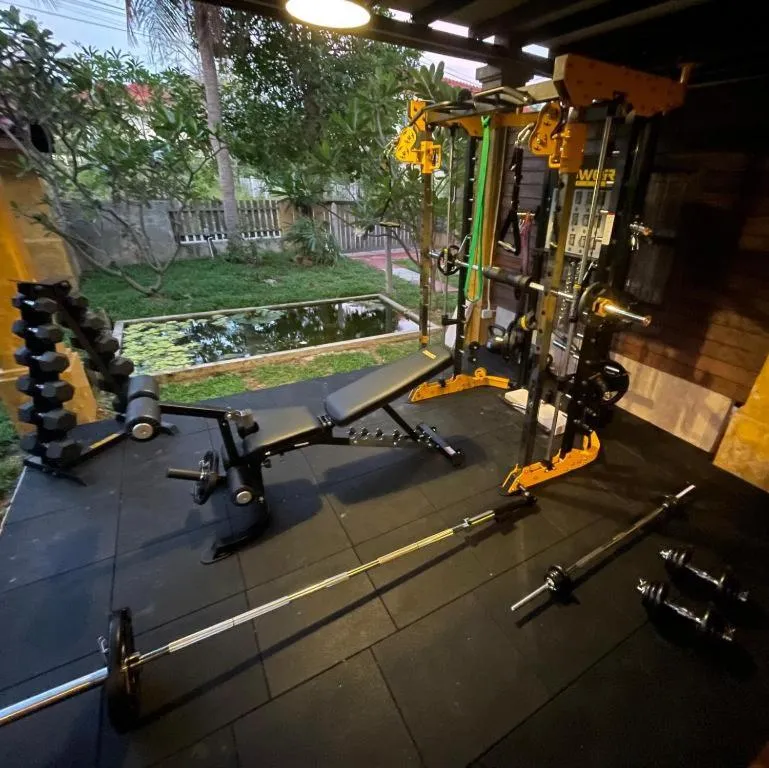 Fitness centre/facilities in Golden Mango House
