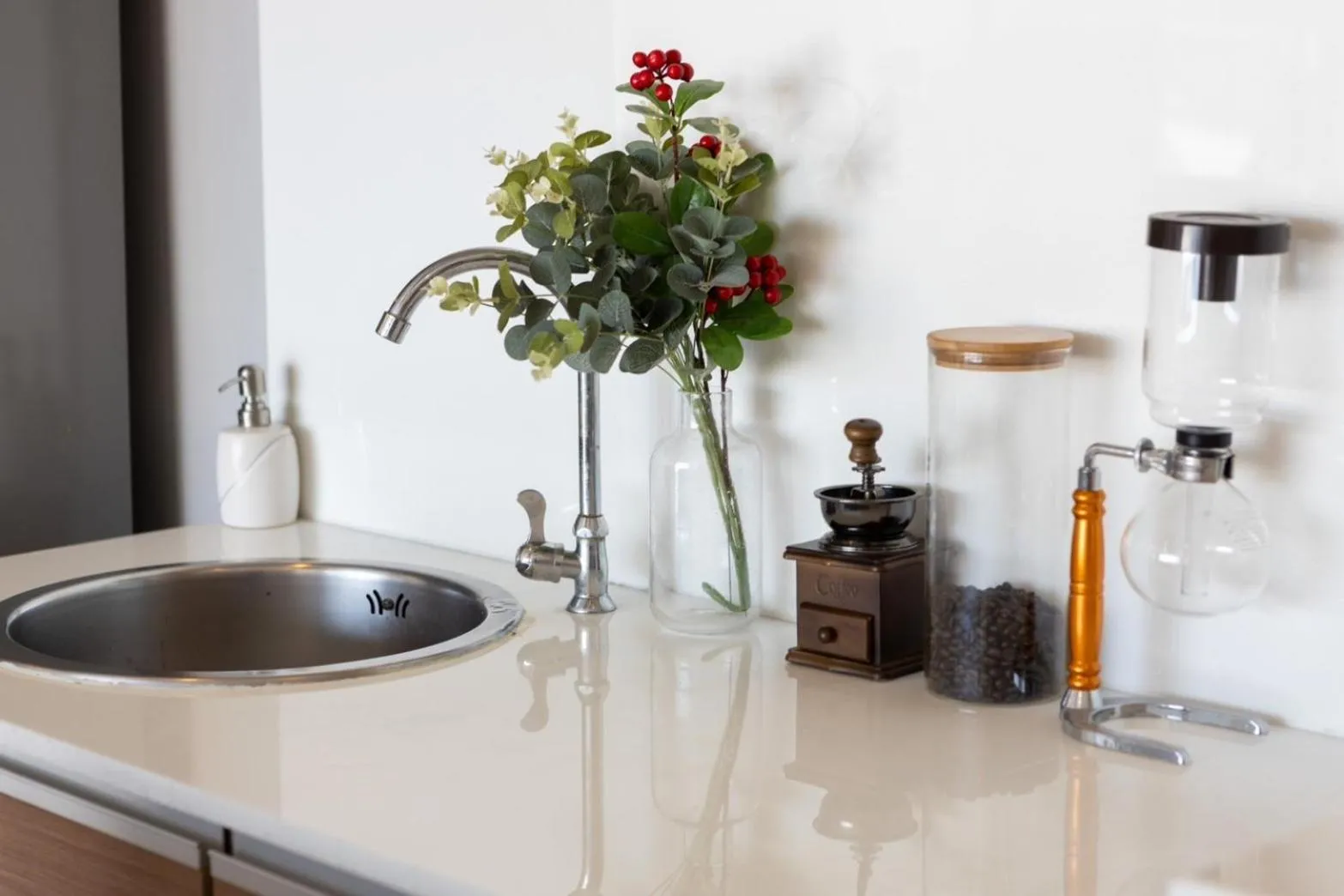 Kitchen or kitchenette in P Villa Lamoon Thonglor