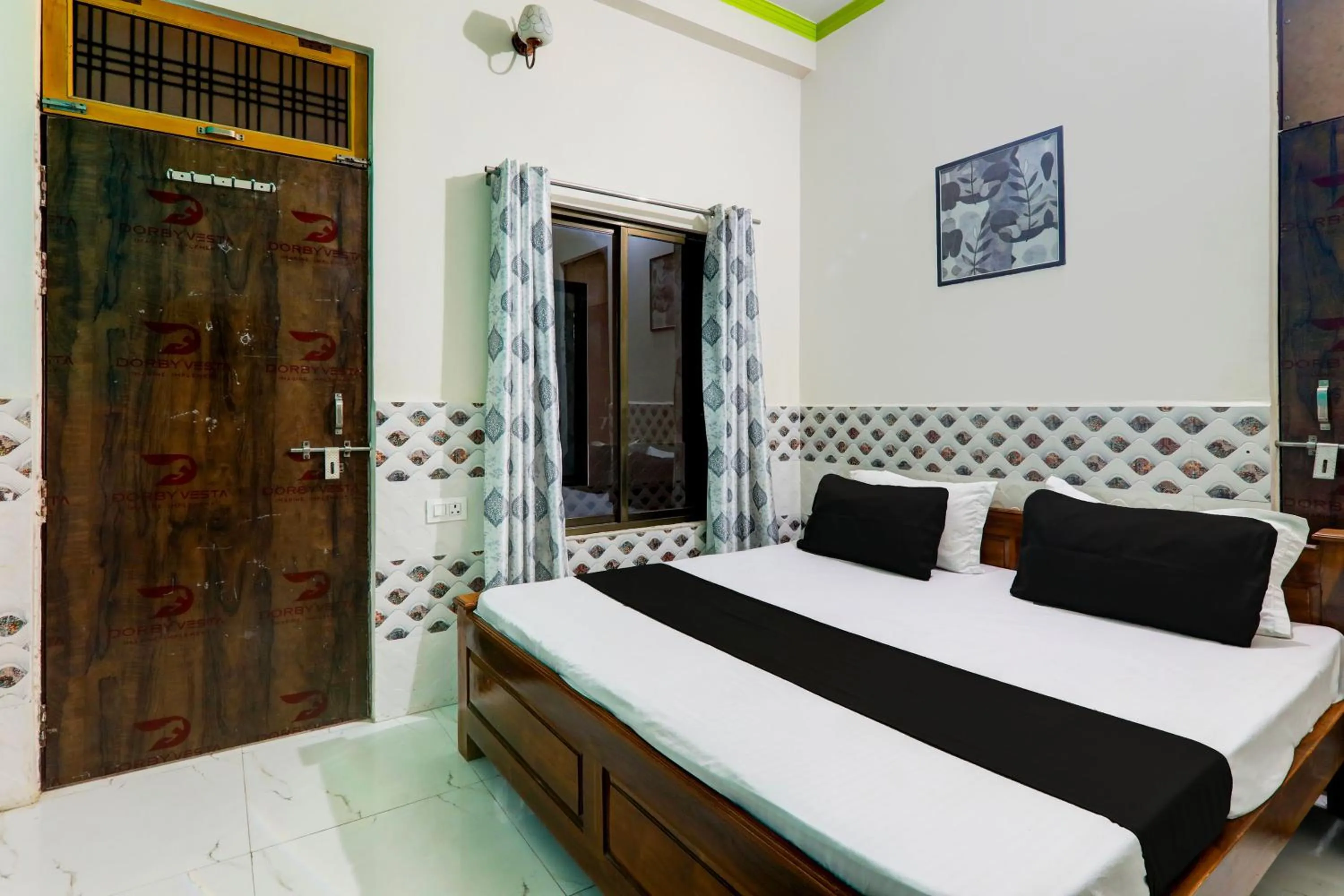 Bedroom, Bed in Hotel O Ramadhya Palace